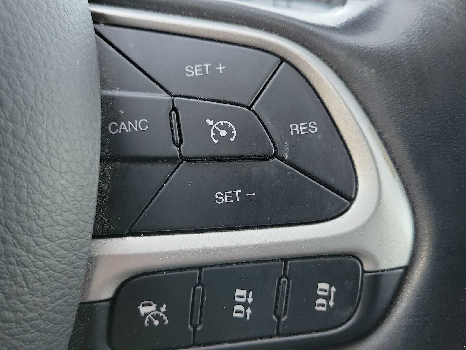 Thumbnail: 2021 Jeep Compass - 27