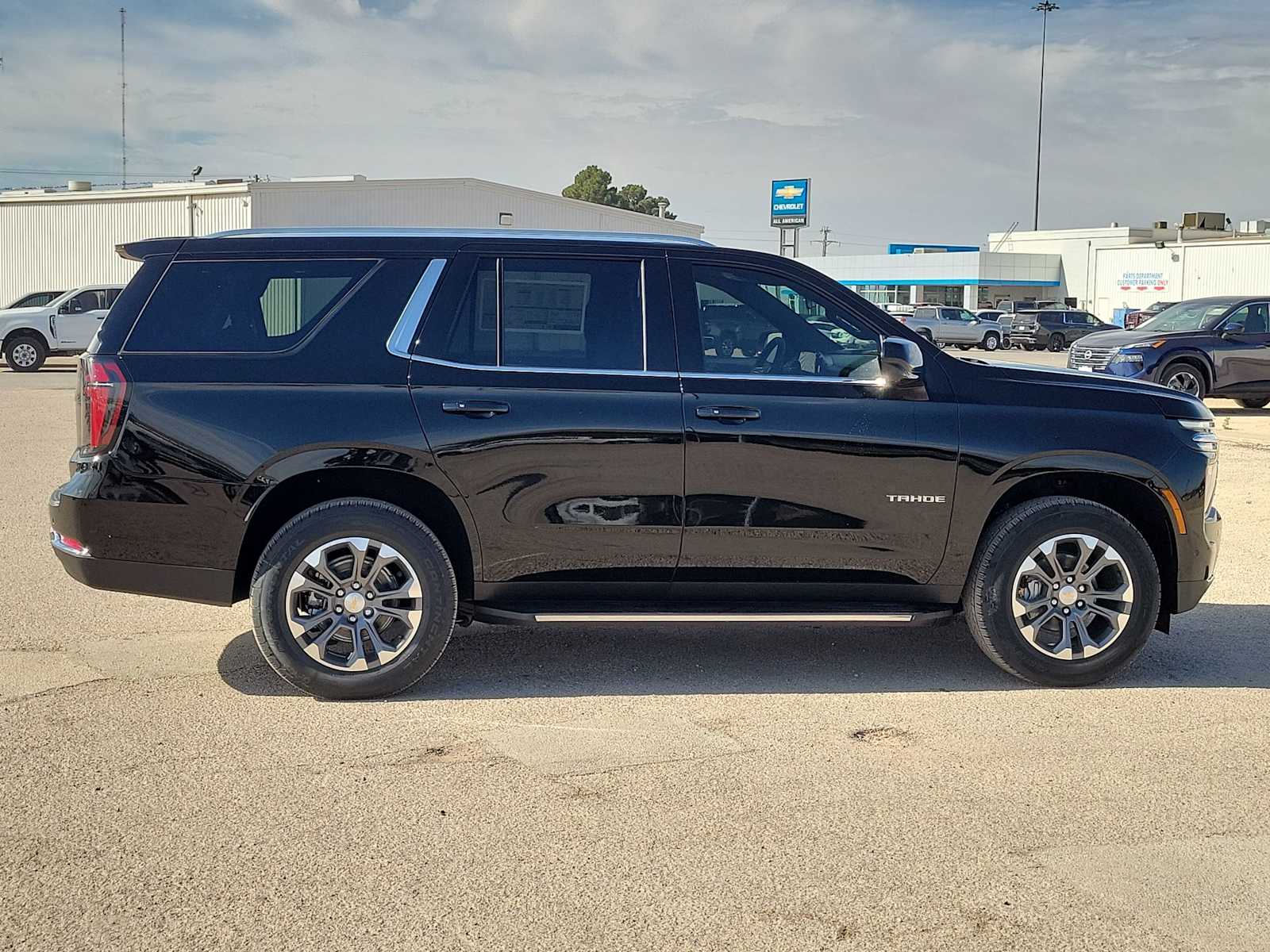 Thumbnail: 2026 Chevrolet Tahoe - 9