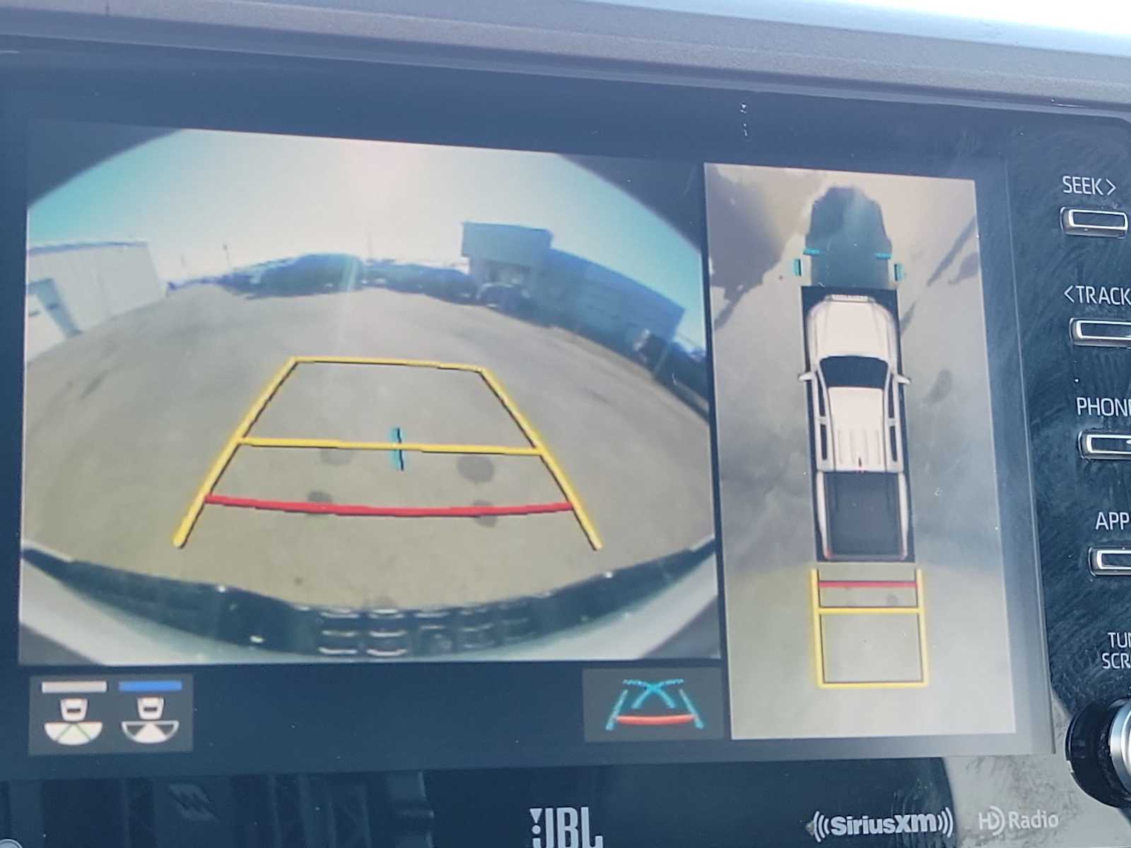 Thumbnail: 2020 Toyota Tacoma - 24