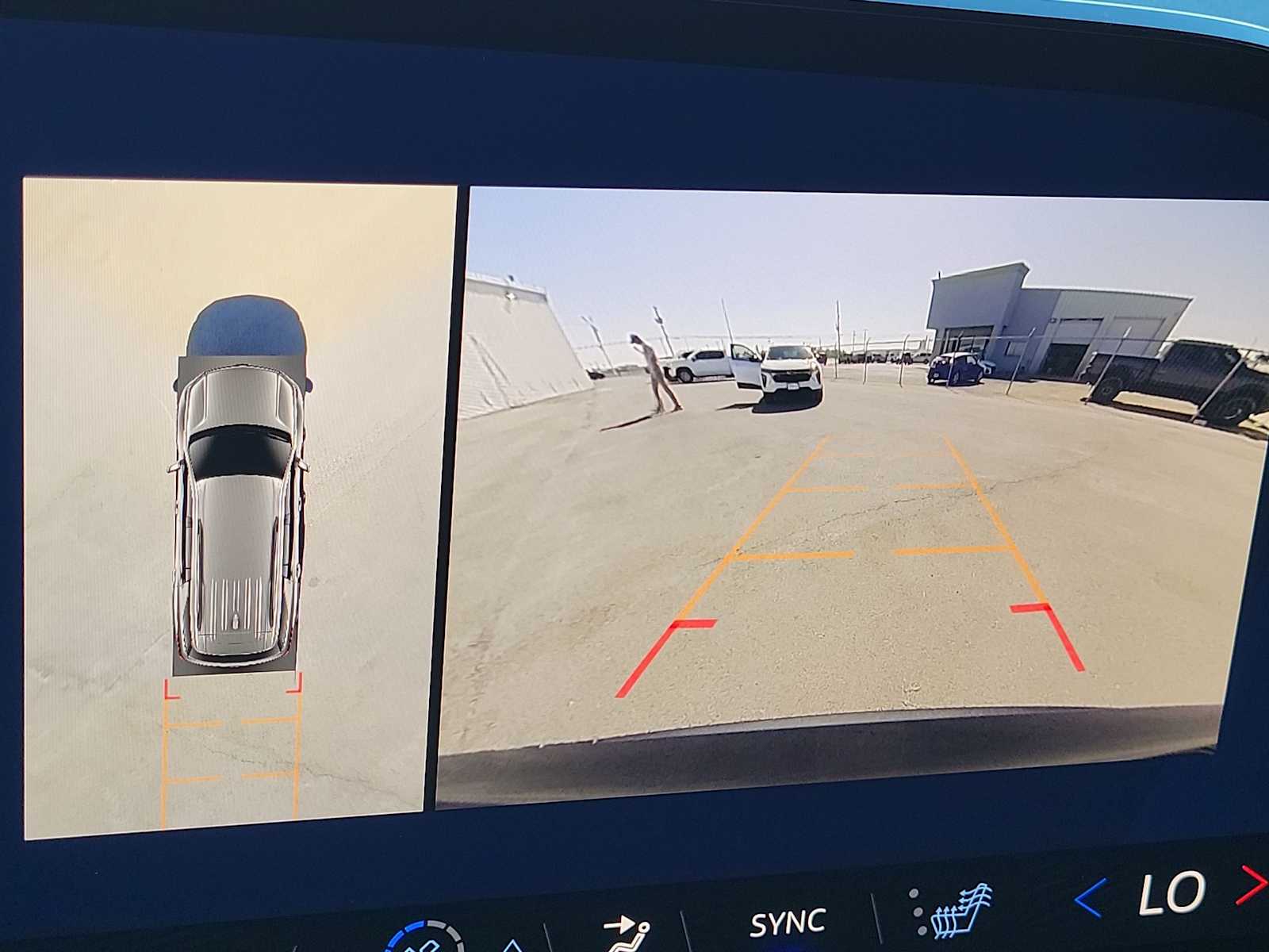 Thumbnail: 2026 Chevrolet Traverse - 24