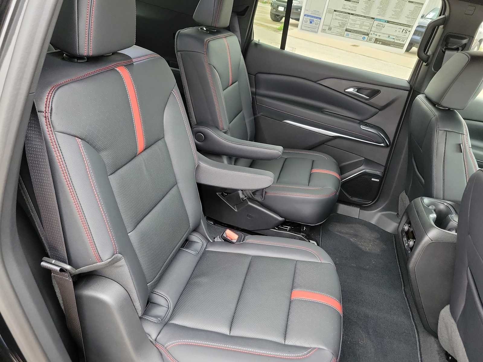 Thumbnail: 2026 Chevrolet Traverse - 17