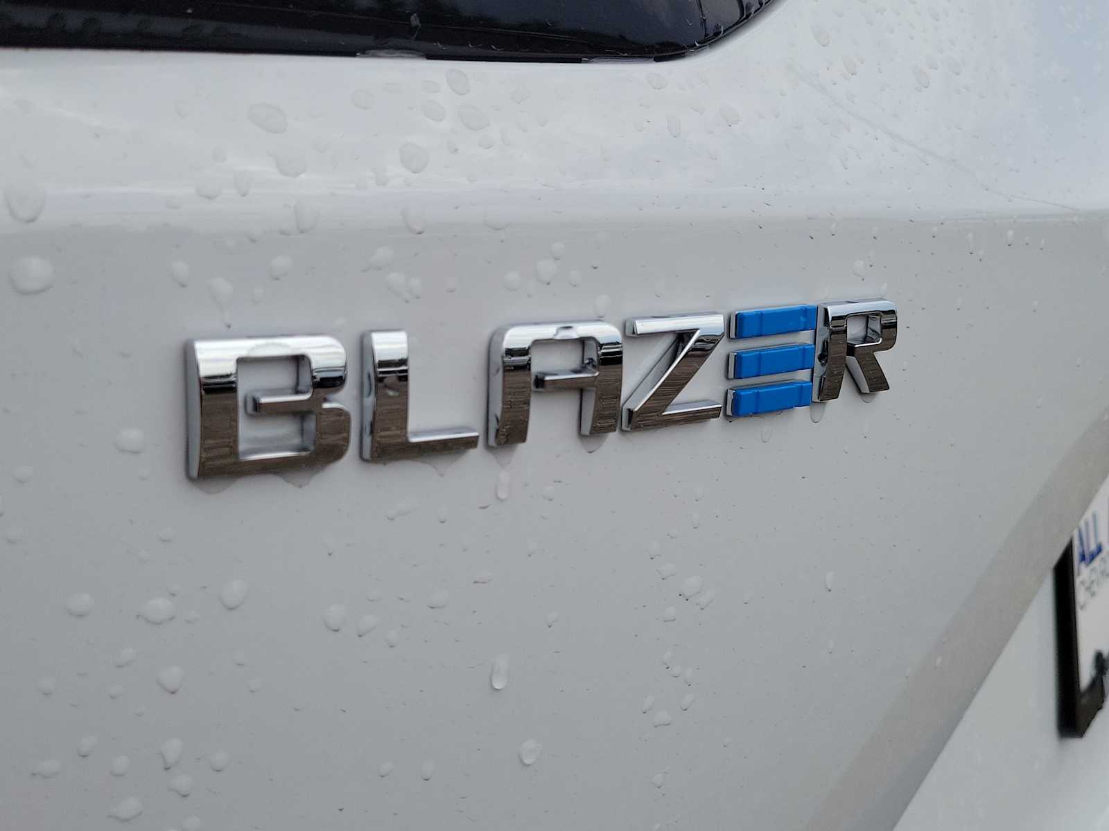 Thumbnail: 2025 Chevrolet Blazer EV - 16