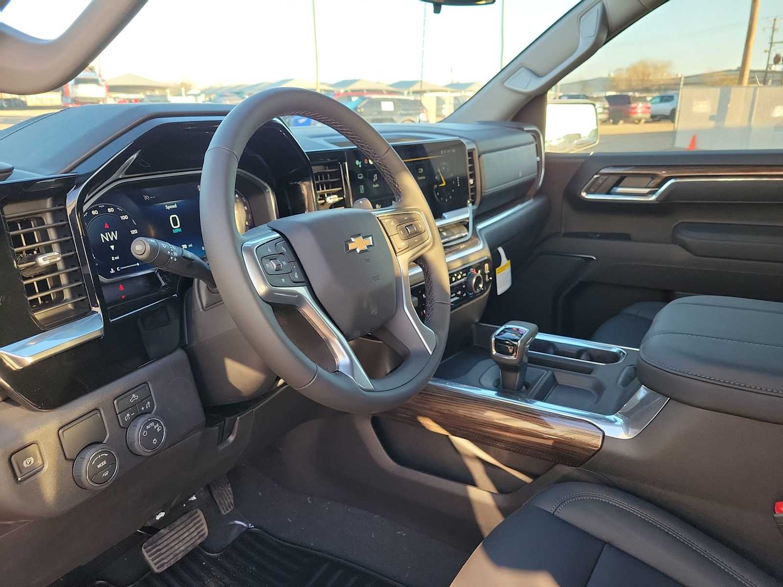 Thumbnail: 2026 Chevrolet Silverado 1500 - 10