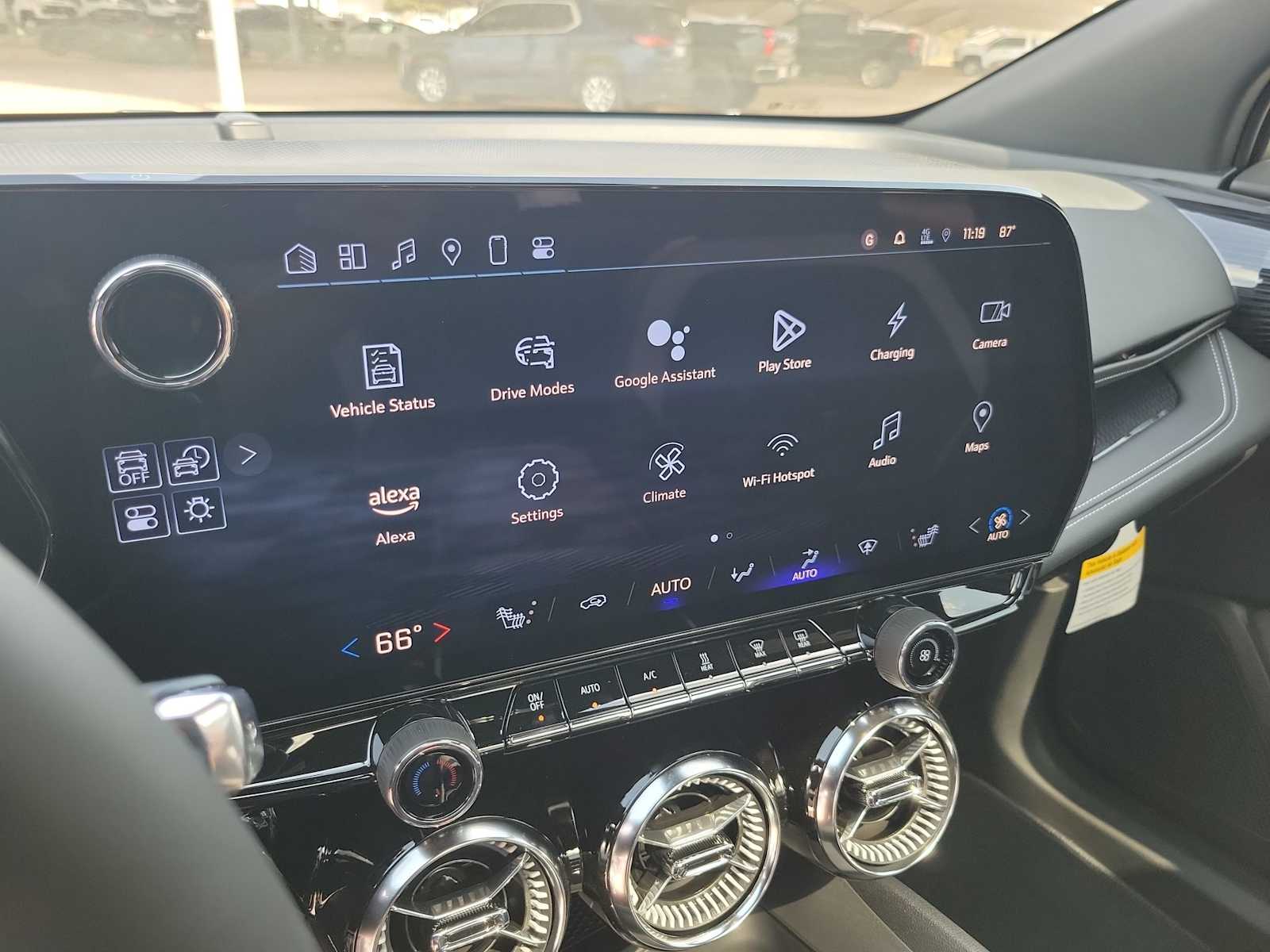 Thumbnail: 2025 Chevrolet Blazer EV - 28