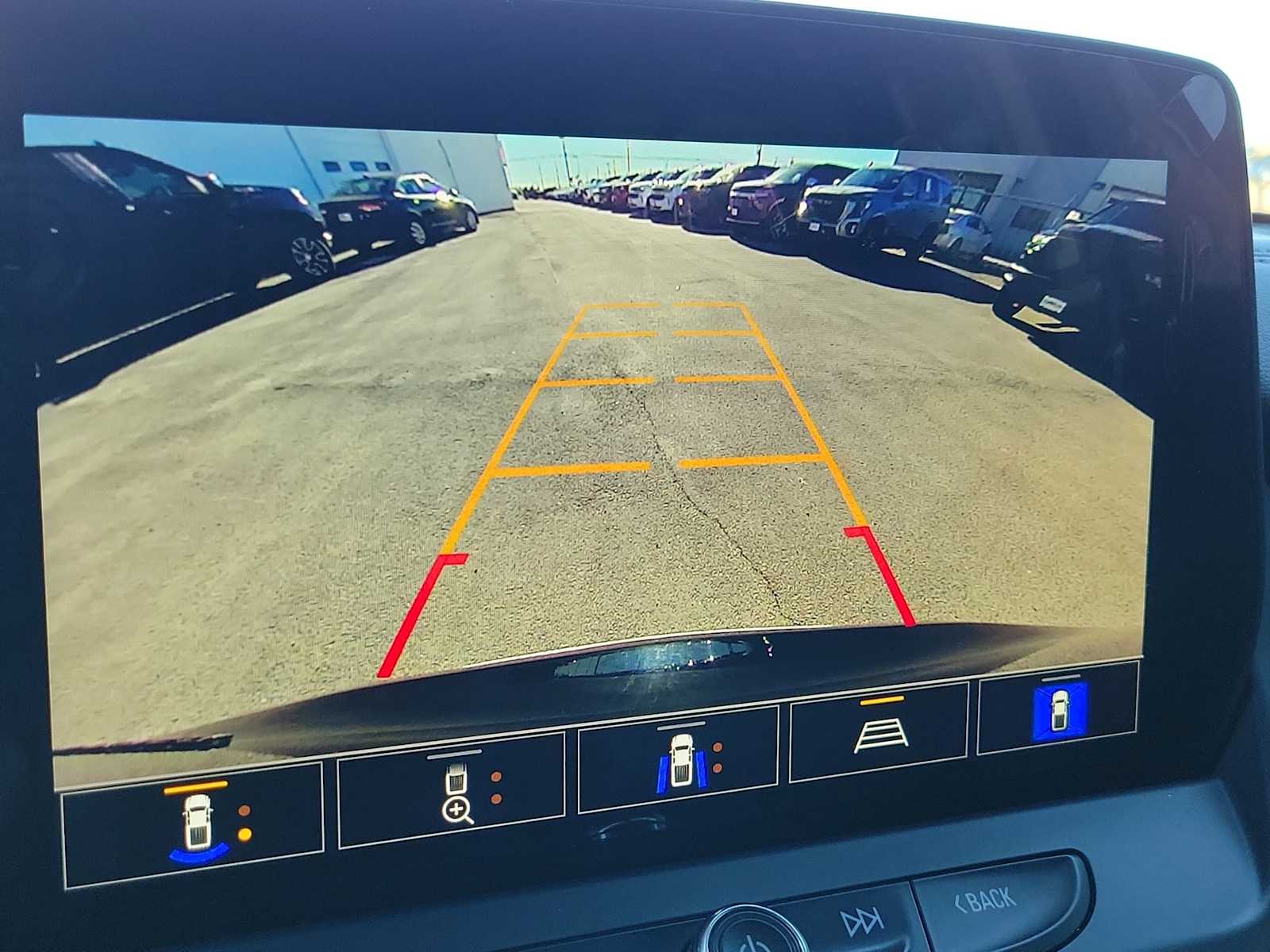 Thumbnail: 2023 Chevrolet Blazer - 28