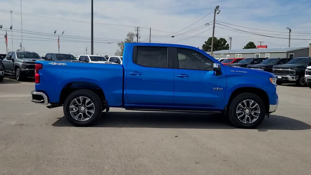 Thumbnail: 2025 Chevrolet Silverado 1500 - 9