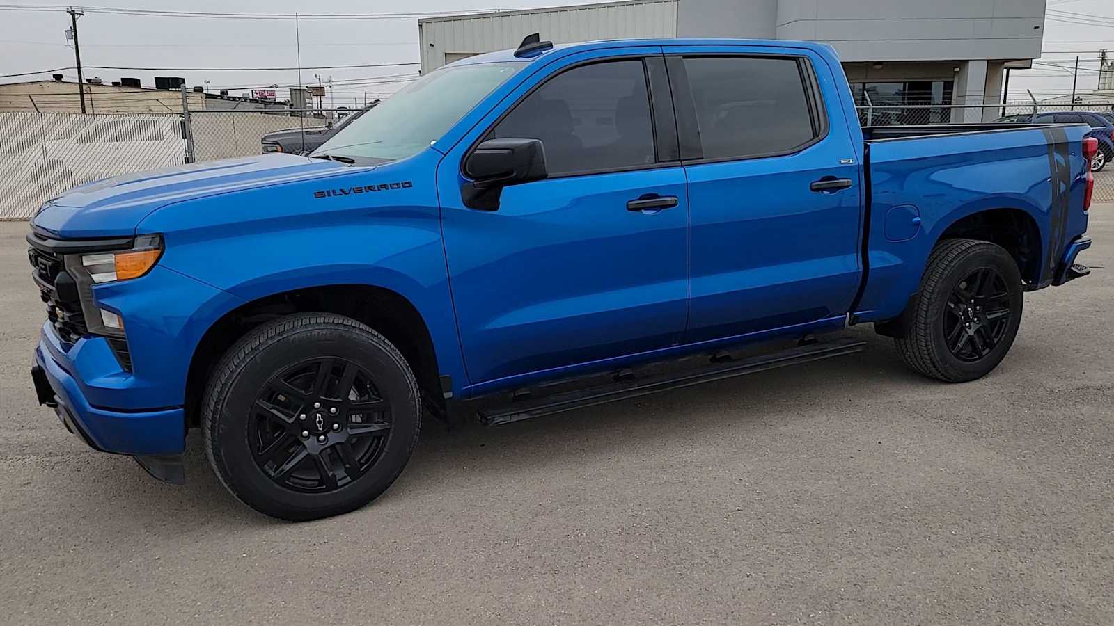 Thumbnail: 2023 Chevrolet Silverado 1500 - 4