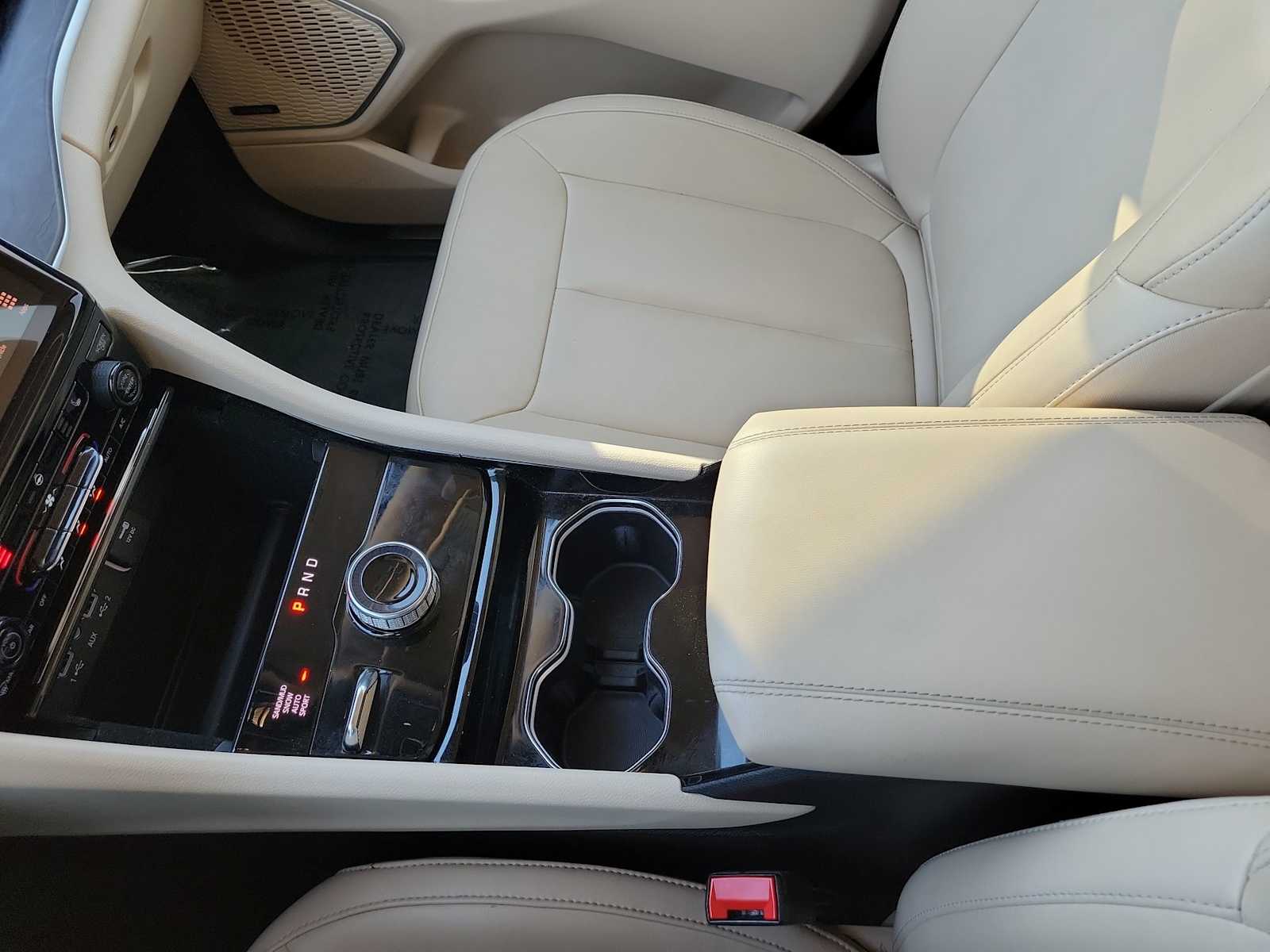 Thumbnail: 2022 Jeep Grand Cherokee - 24