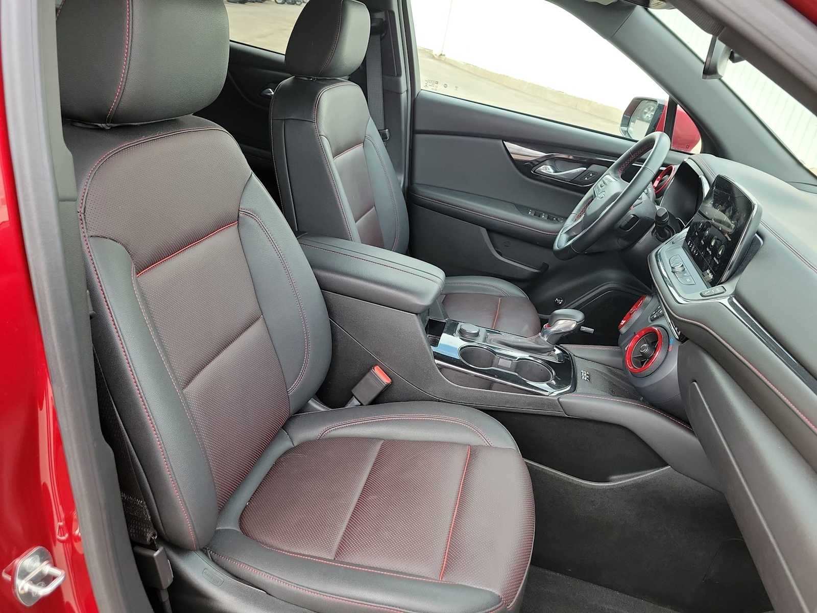 Thumbnail: 2023 Chevrolet Blazer - 18