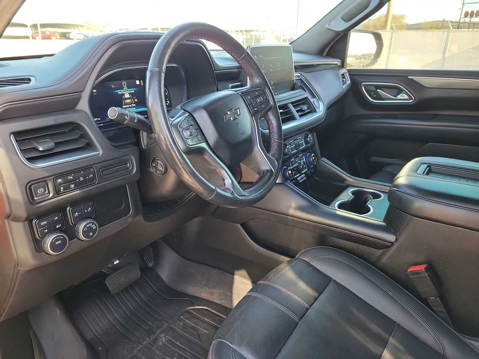 Thumbnail: 2022 Chevrolet Suburban - 10