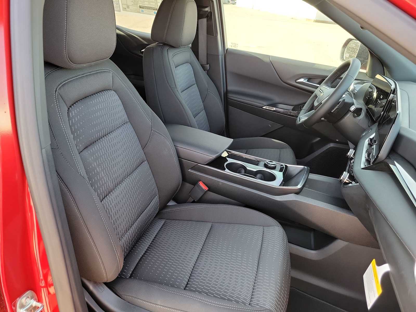 Thumbnail: 2026 Chevrolet Equinox - 18