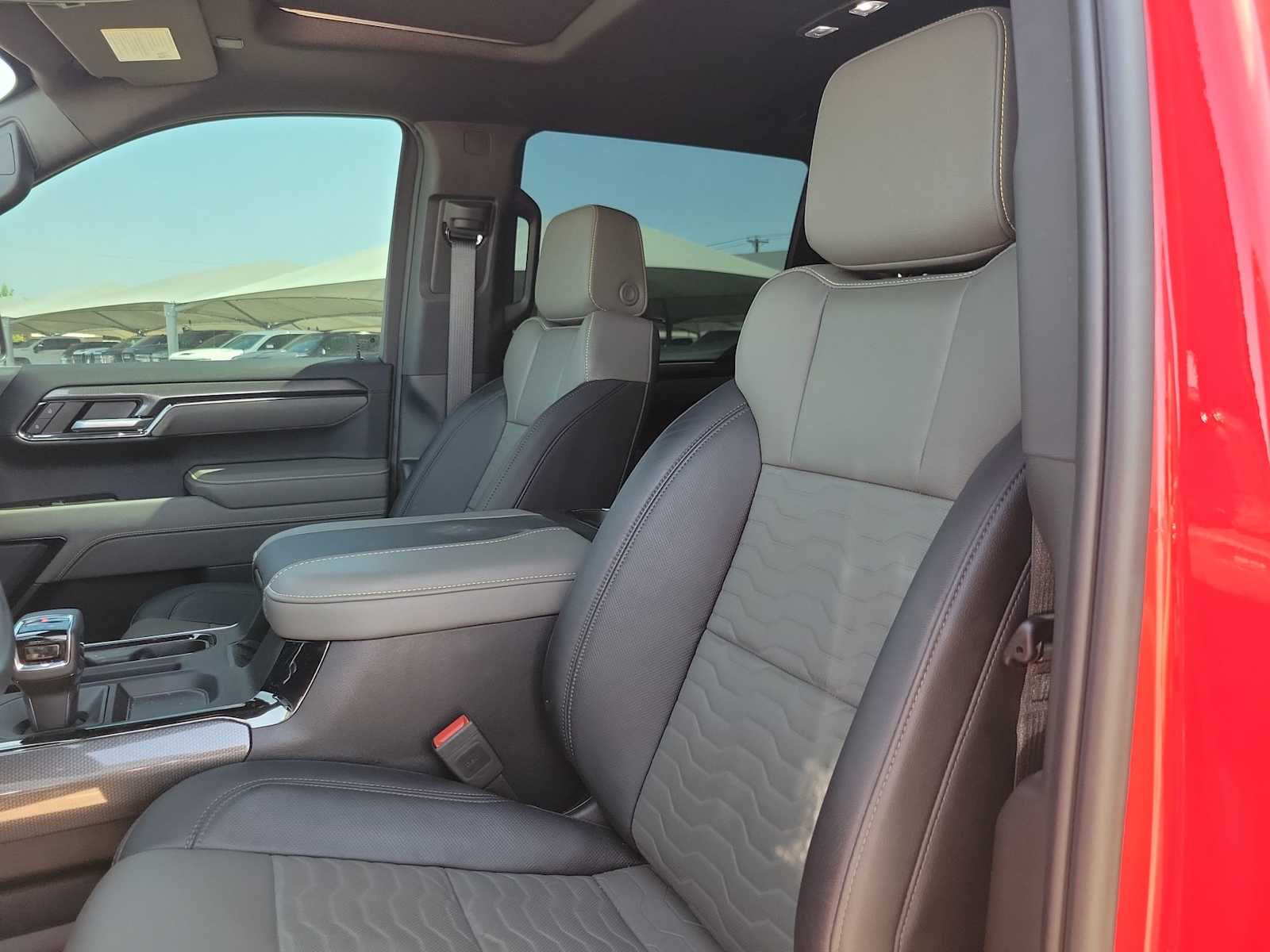 Thumbnail: 2024 Chevrolet Silverado 1500 - 19
