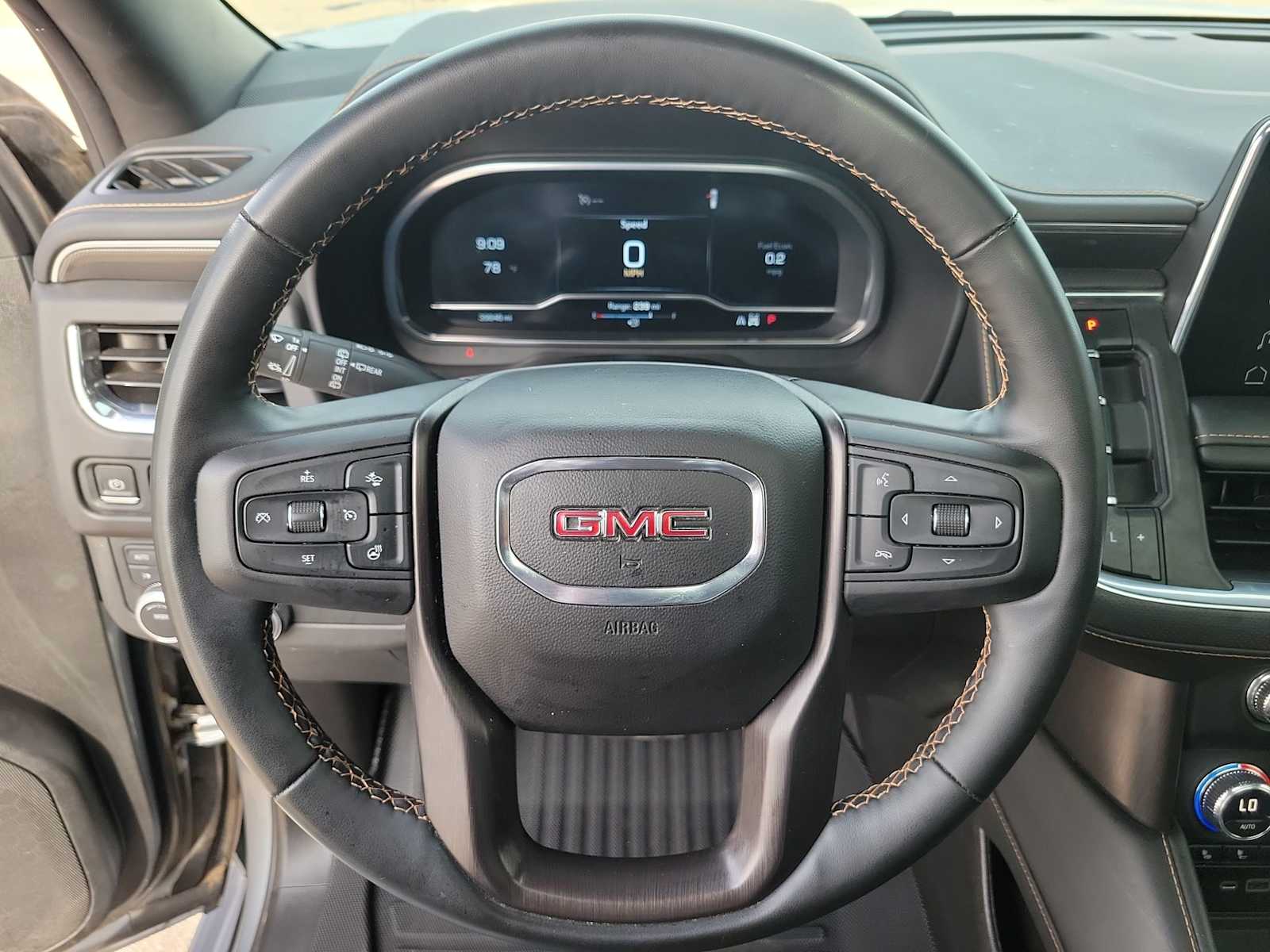 Thumbnail: 2023 GMC Yukon - 19