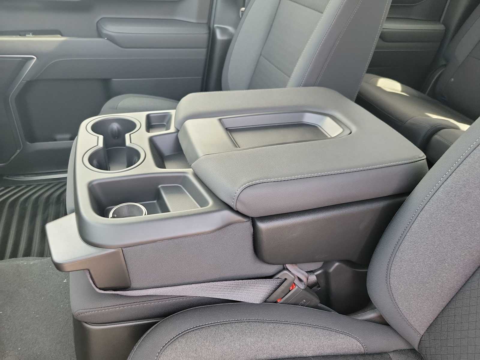 Thumbnail: 2025 Chevrolet Silverado 1500 - 24