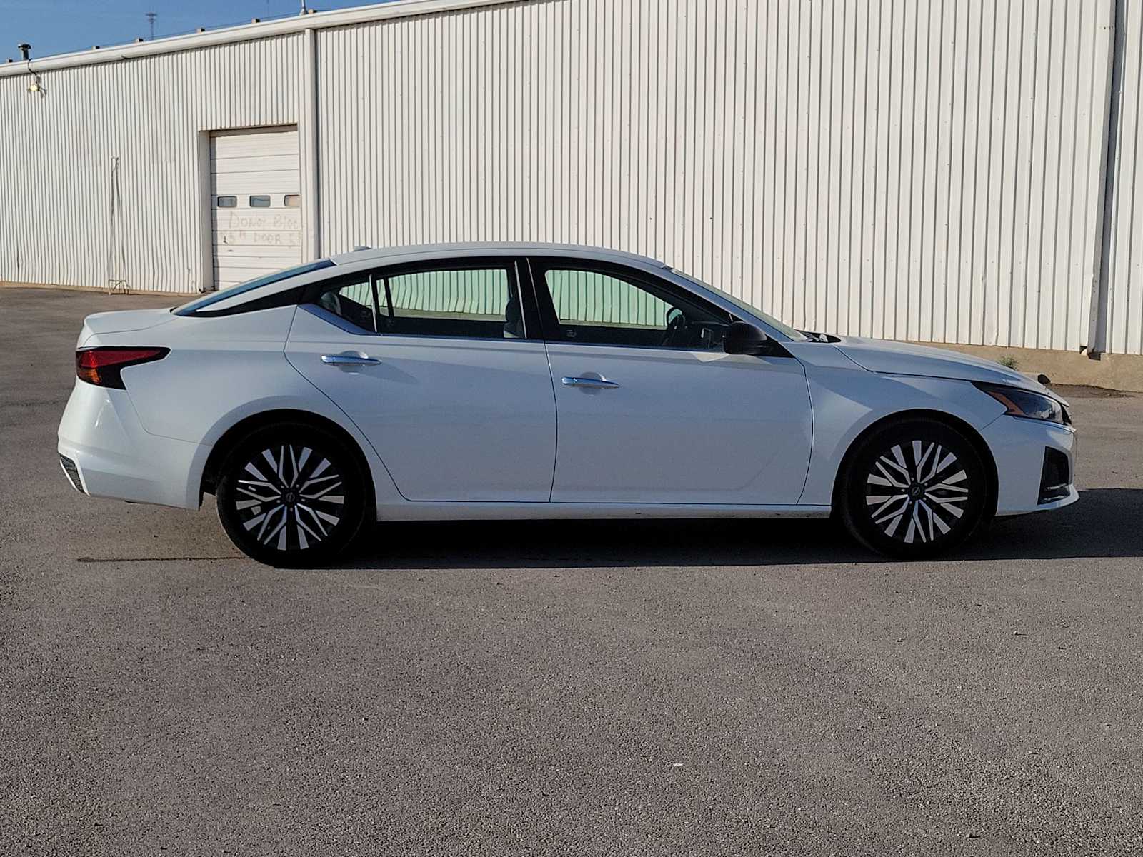 Thumbnail: 2025 Nissan Altima - 9