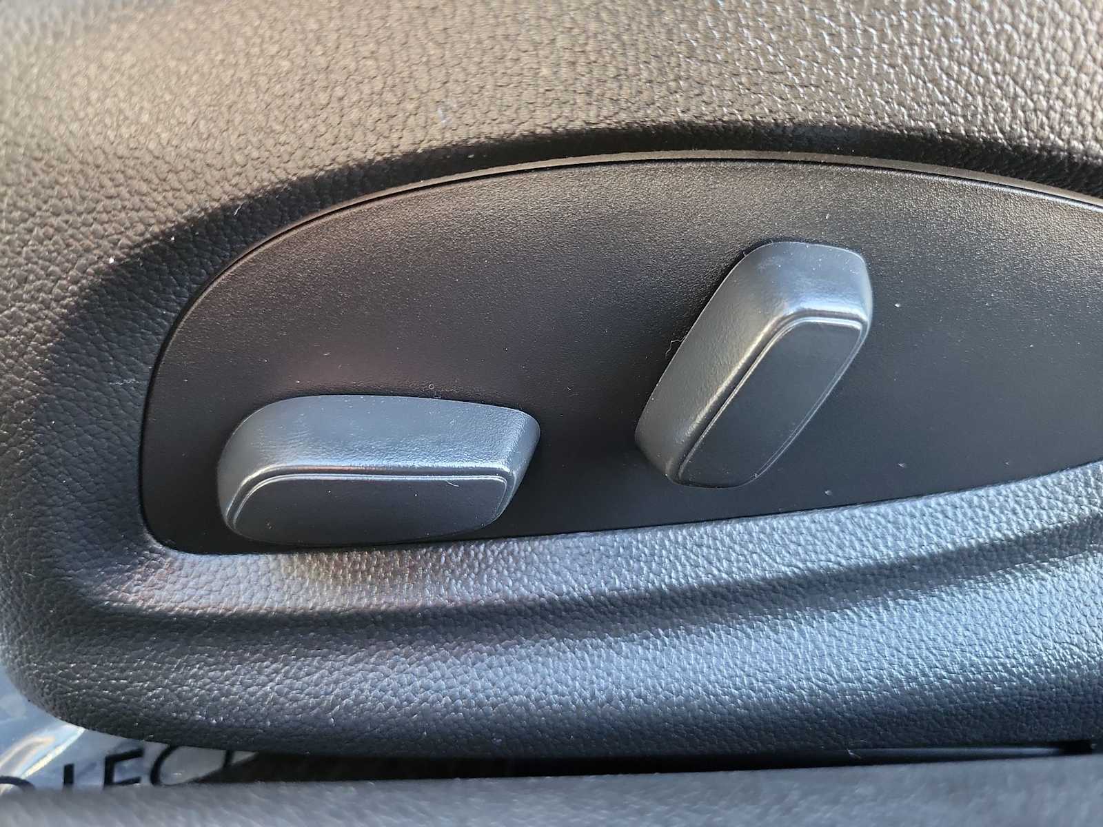 Thumbnail: 2021 Chevrolet Camaro - 20