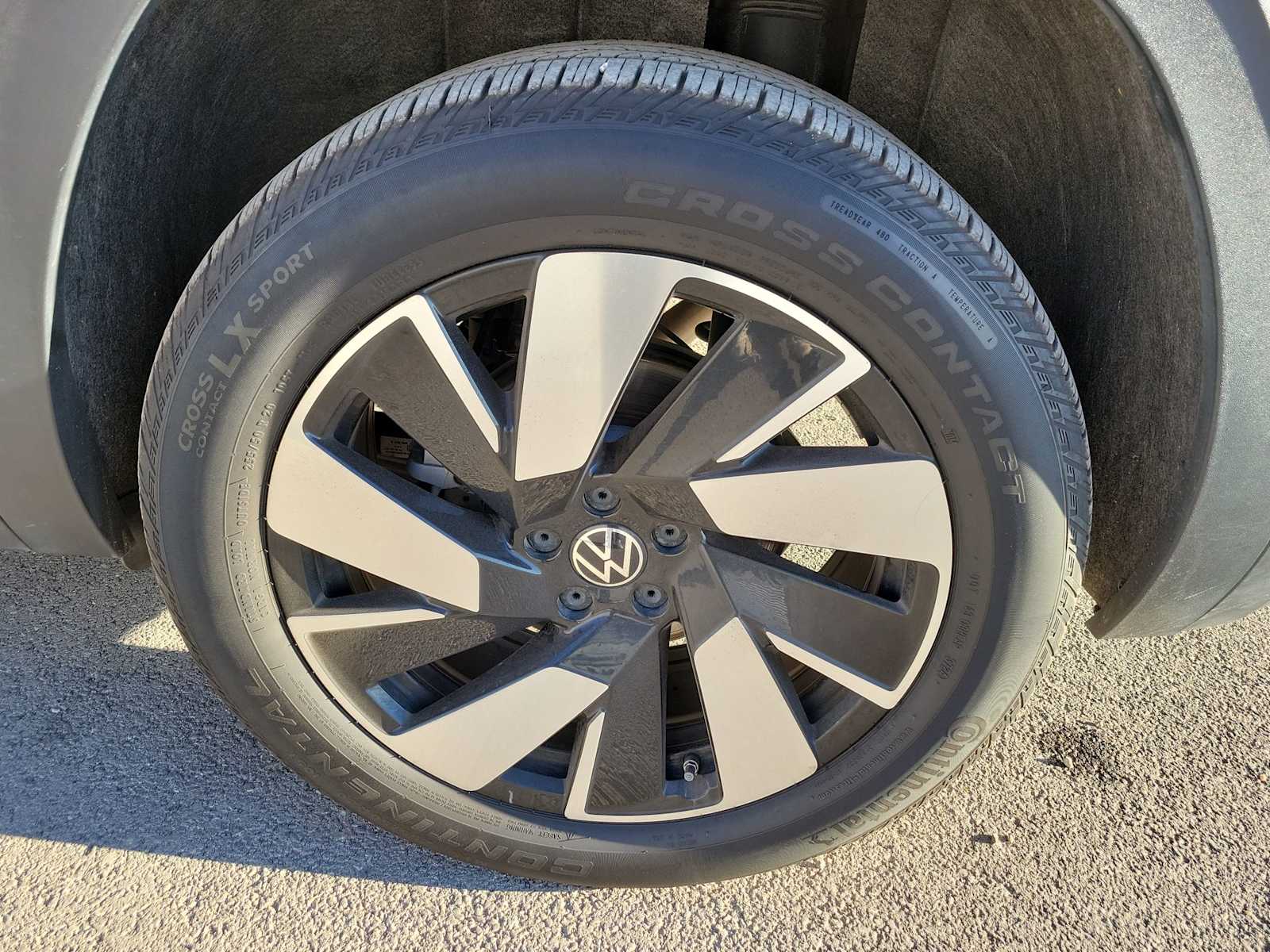 Thumbnail: 2025 Volkswagen Atlas - 16