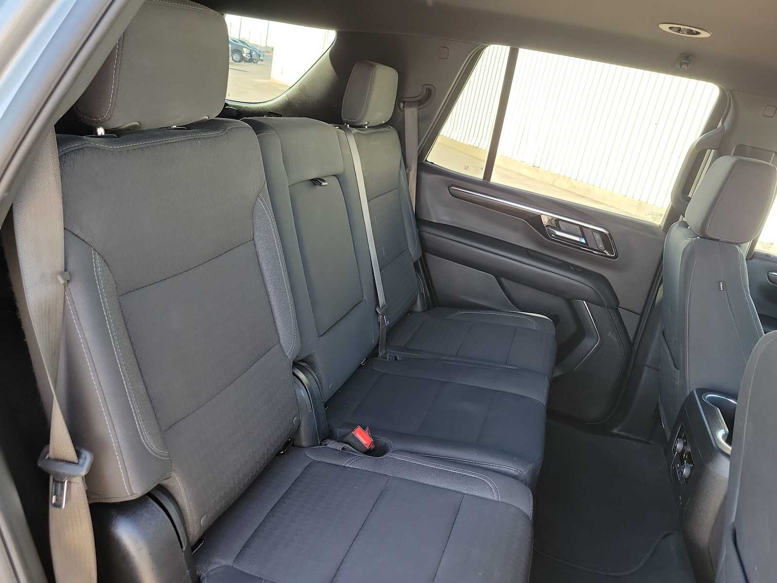 Thumbnail: 2025 Chevrolet Tahoe - 17