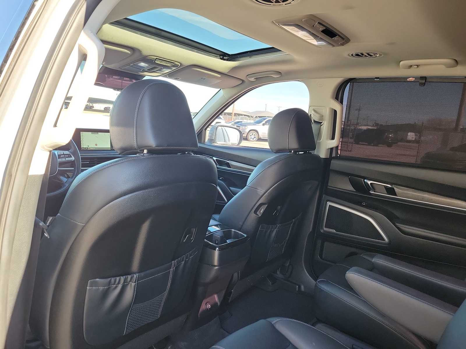 Thumbnail: 2022 Kia Telluride - 15