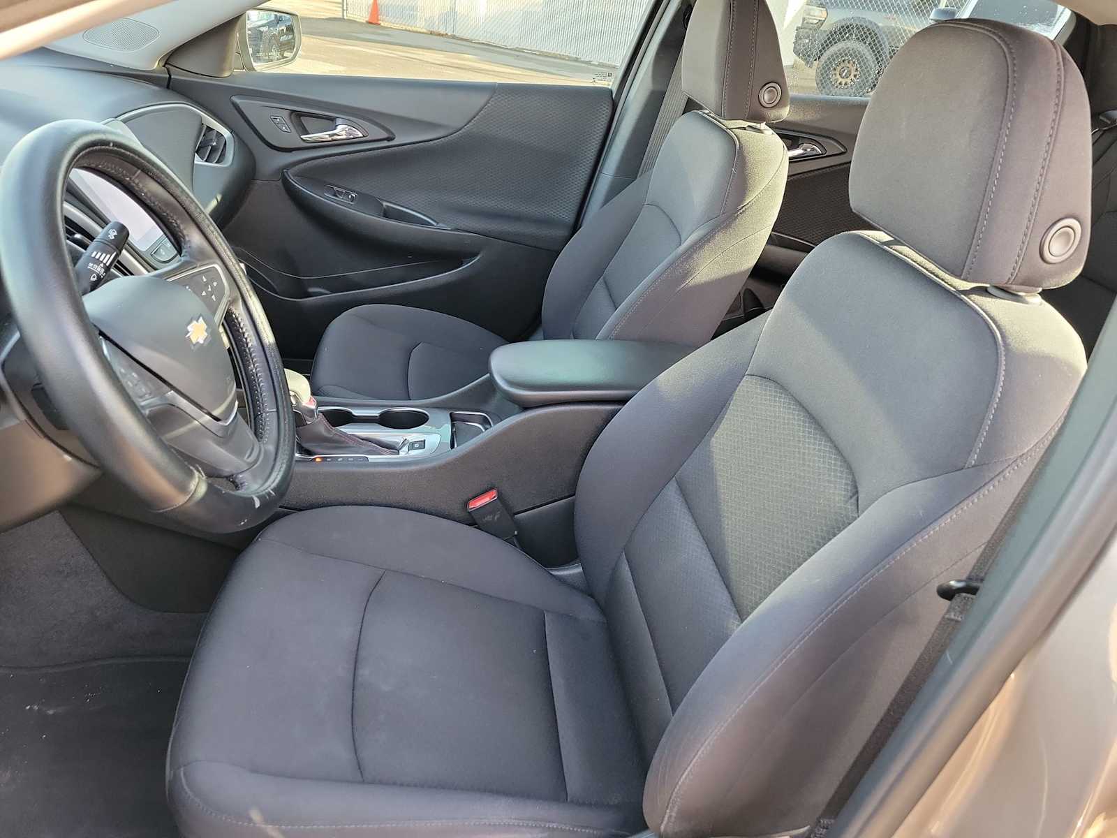 Thumbnail: 2022 Chevrolet Malibu - 19