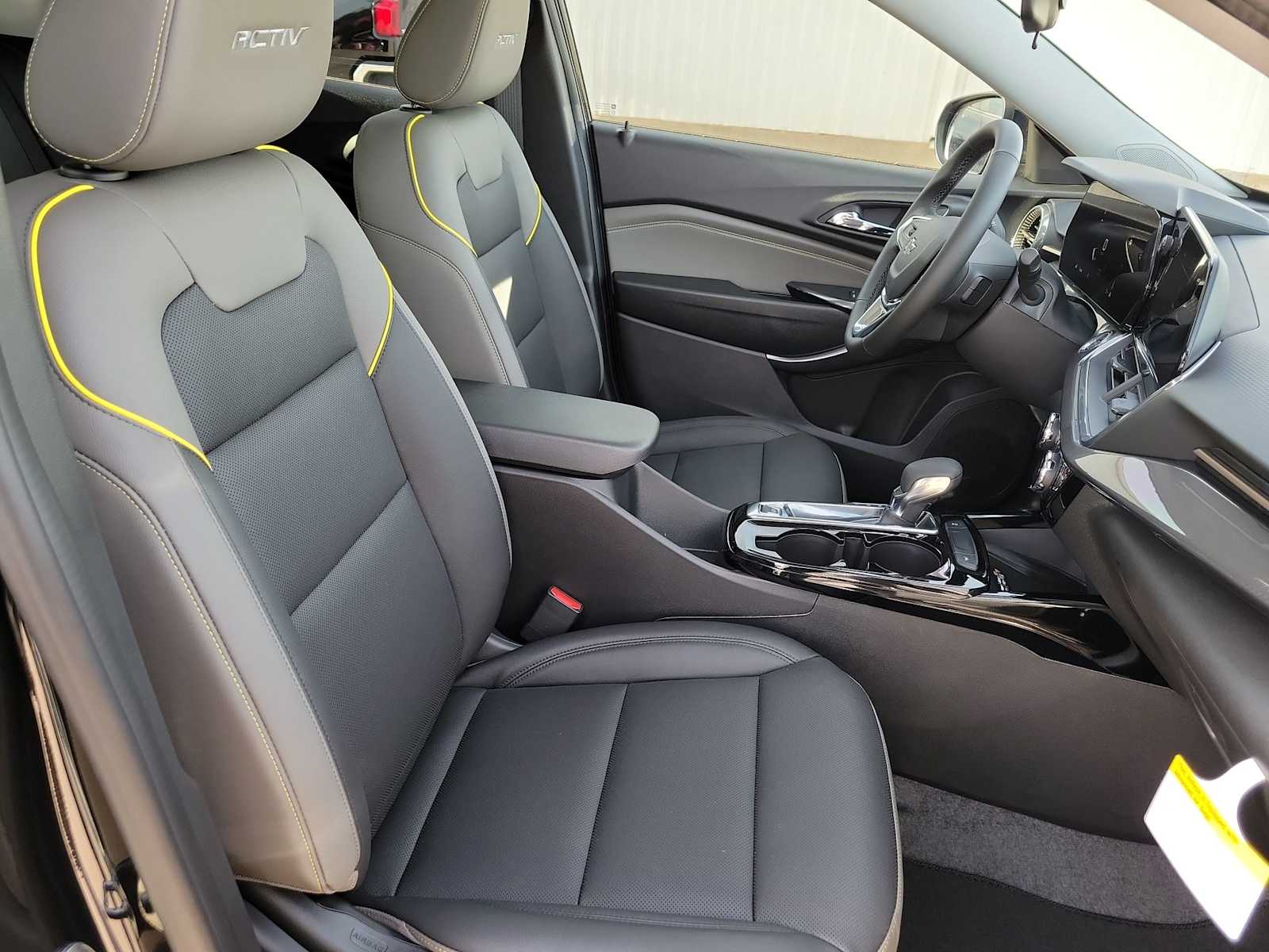 Thumbnail: 2026 Chevrolet Trax - 22