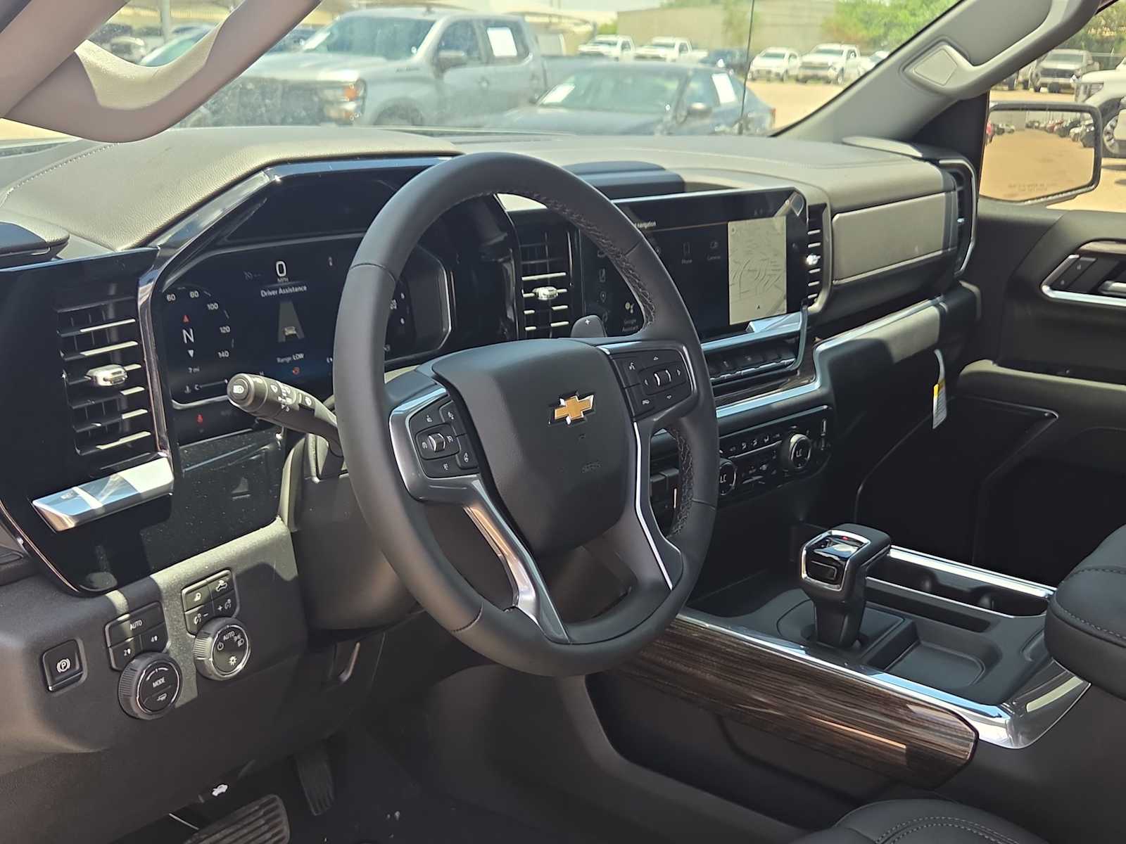 Thumbnail: 2026 Chevrolet Silverado 1500 - 10