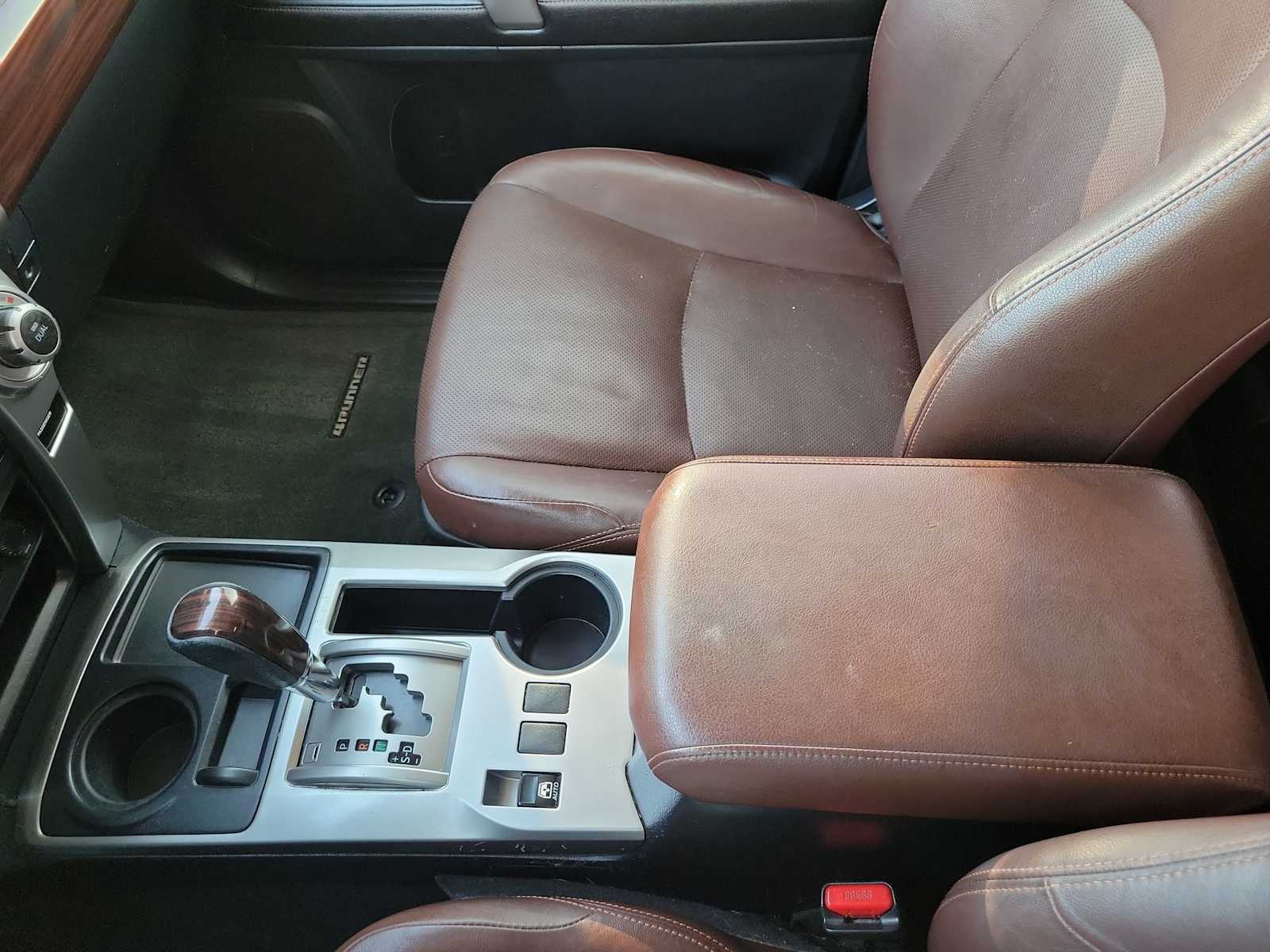 Thumbnail: 2015 Toyota 4Runner - 20