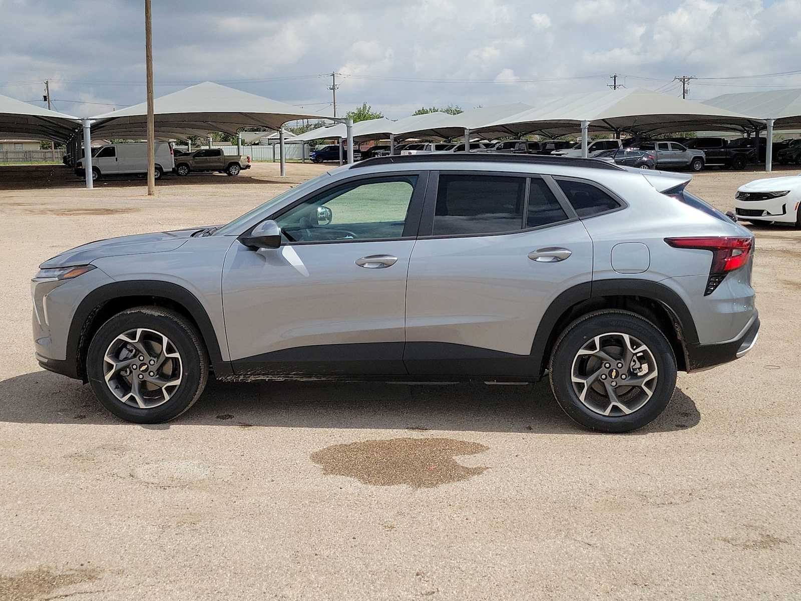 Thumbnail: 2026 Chevrolet Trax - 5