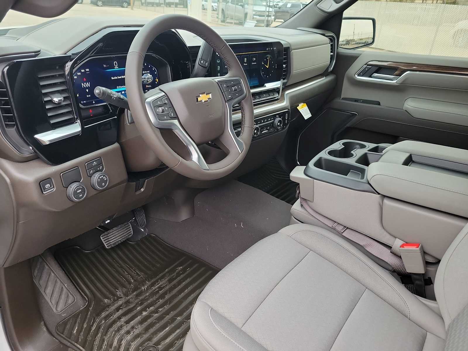 Thumbnail: 2026 Chevrolet Silverado 1500 - 10