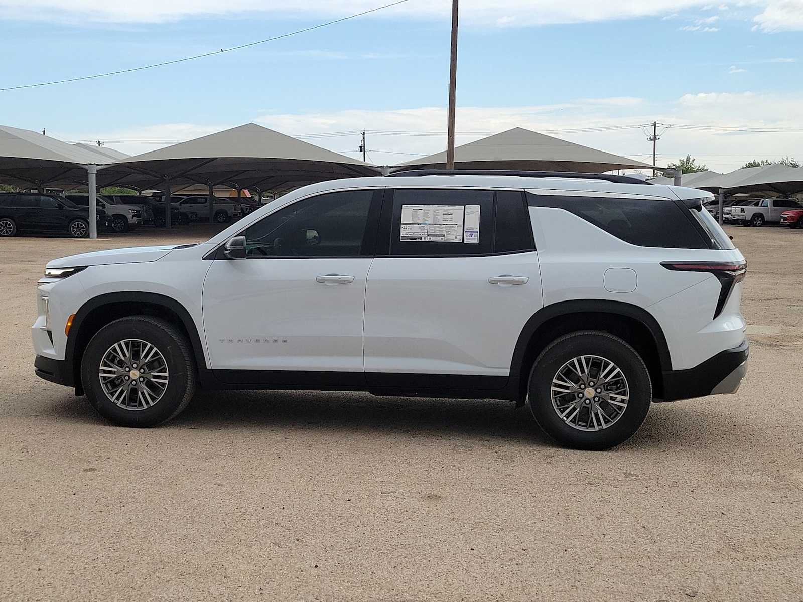 Thumbnail: 2026 Chevrolet Traverse - 5