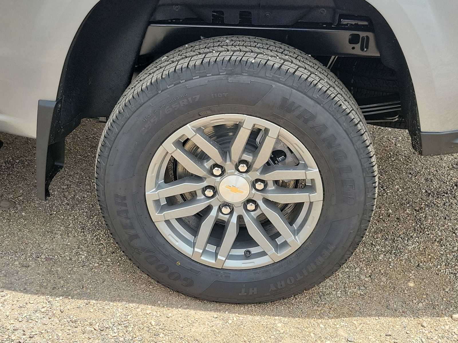 Thumbnail: 2025 Chevrolet Colorado - 16