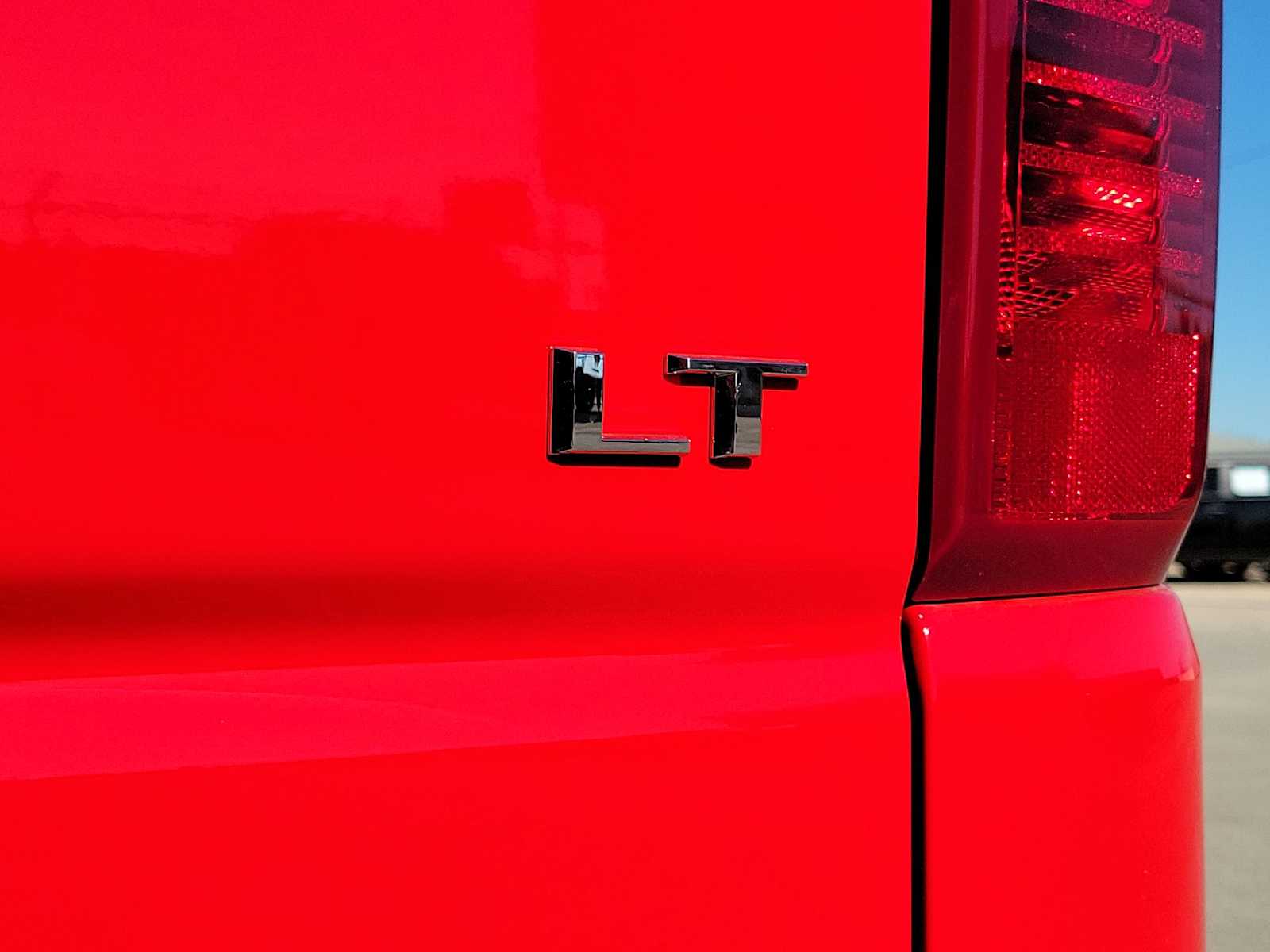 Thumbnail: 2026 Chevrolet Silverado 1500 - 15