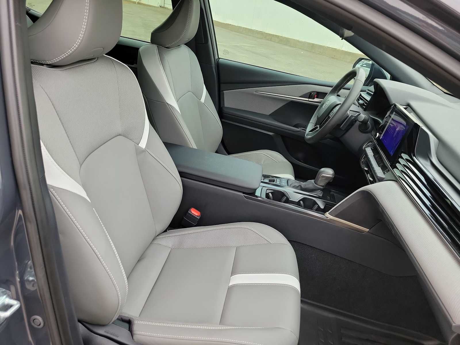 Thumbnail: 2025 Toyota Camry - 18