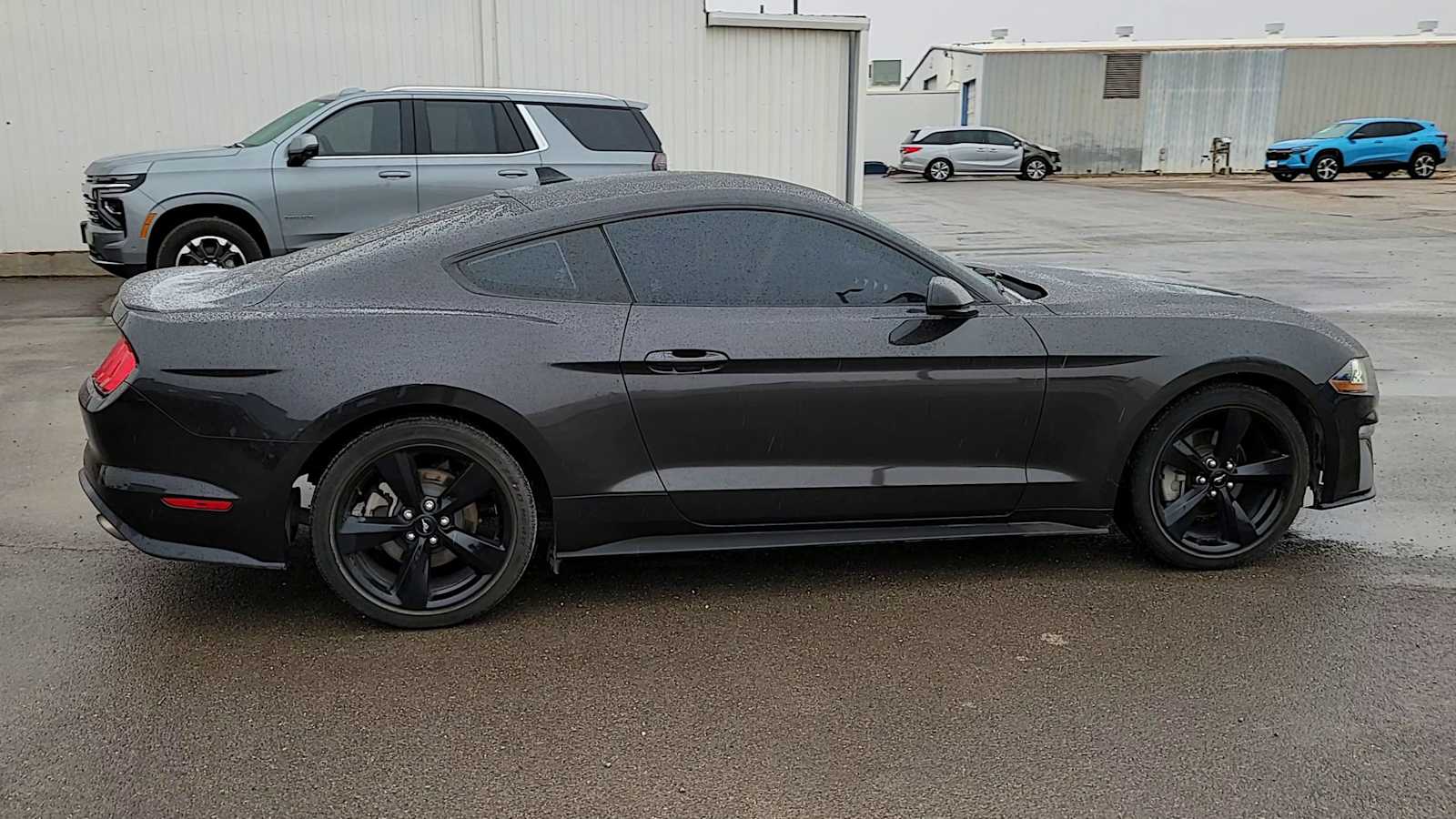 Thumbnail: 2022 Ford Mustang - 9