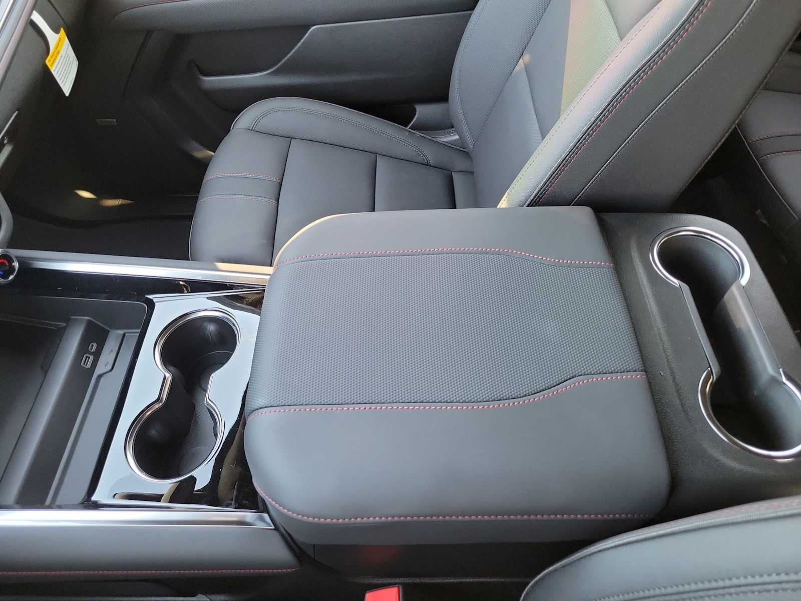 Thumbnail: 2026 Chevrolet Tahoe - 24