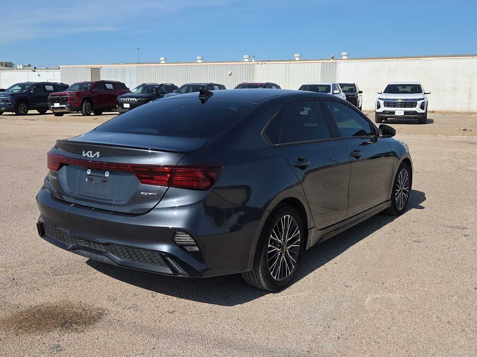 Thumbnail: 2024 Kia Forte - 8