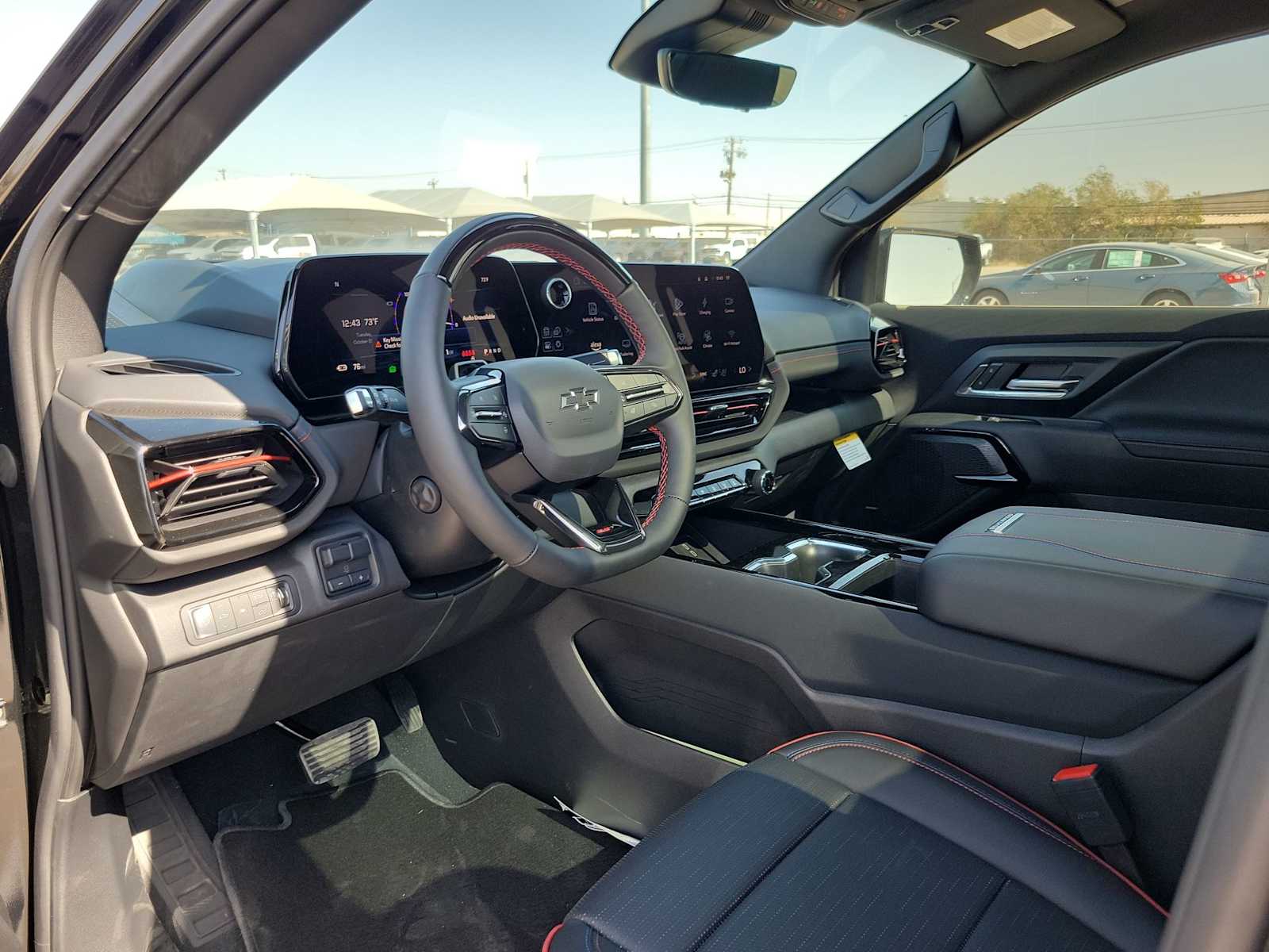 Thumbnail: 2024 Chevrolet Silverado EV - 6