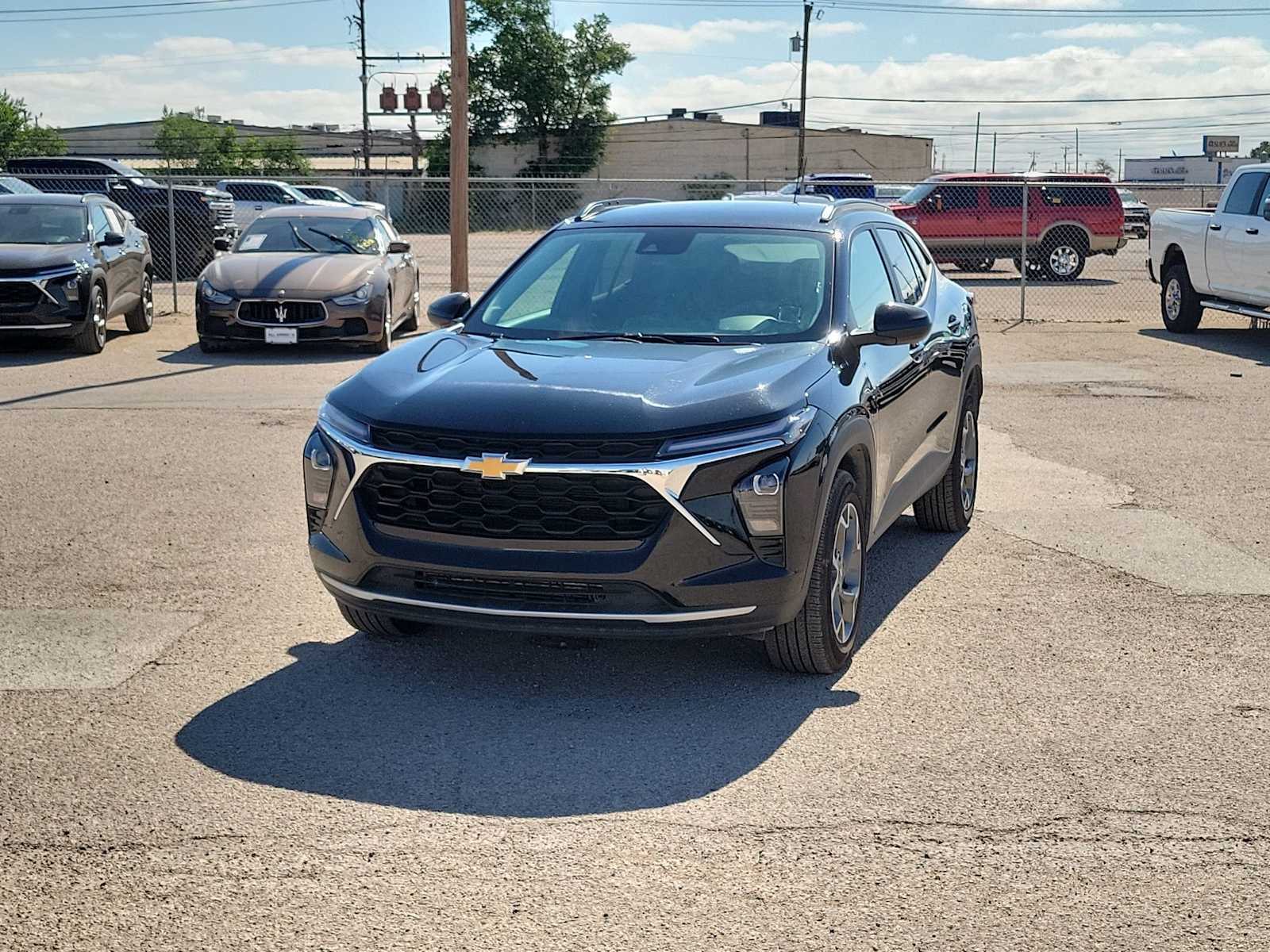 Thumbnail: 2025 Chevrolet Trax - 4