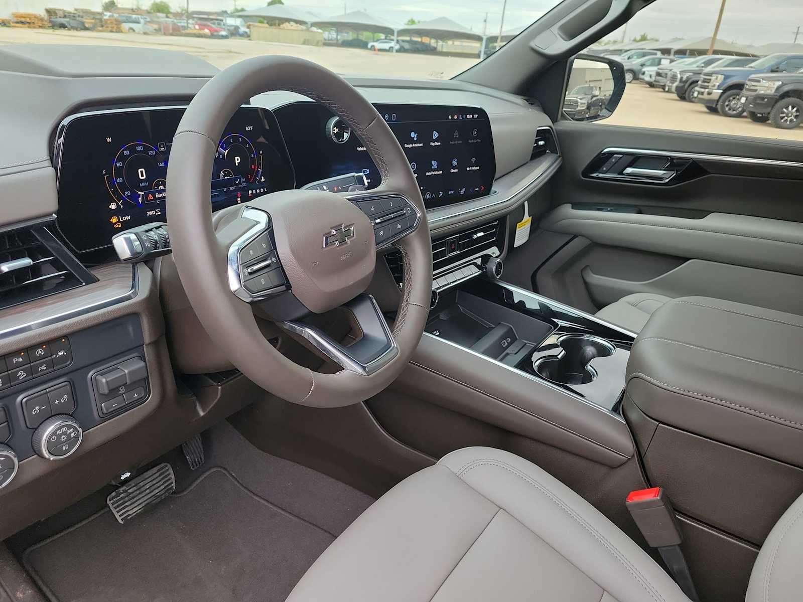 Thumbnail: 2026 Chevrolet Tahoe - 10