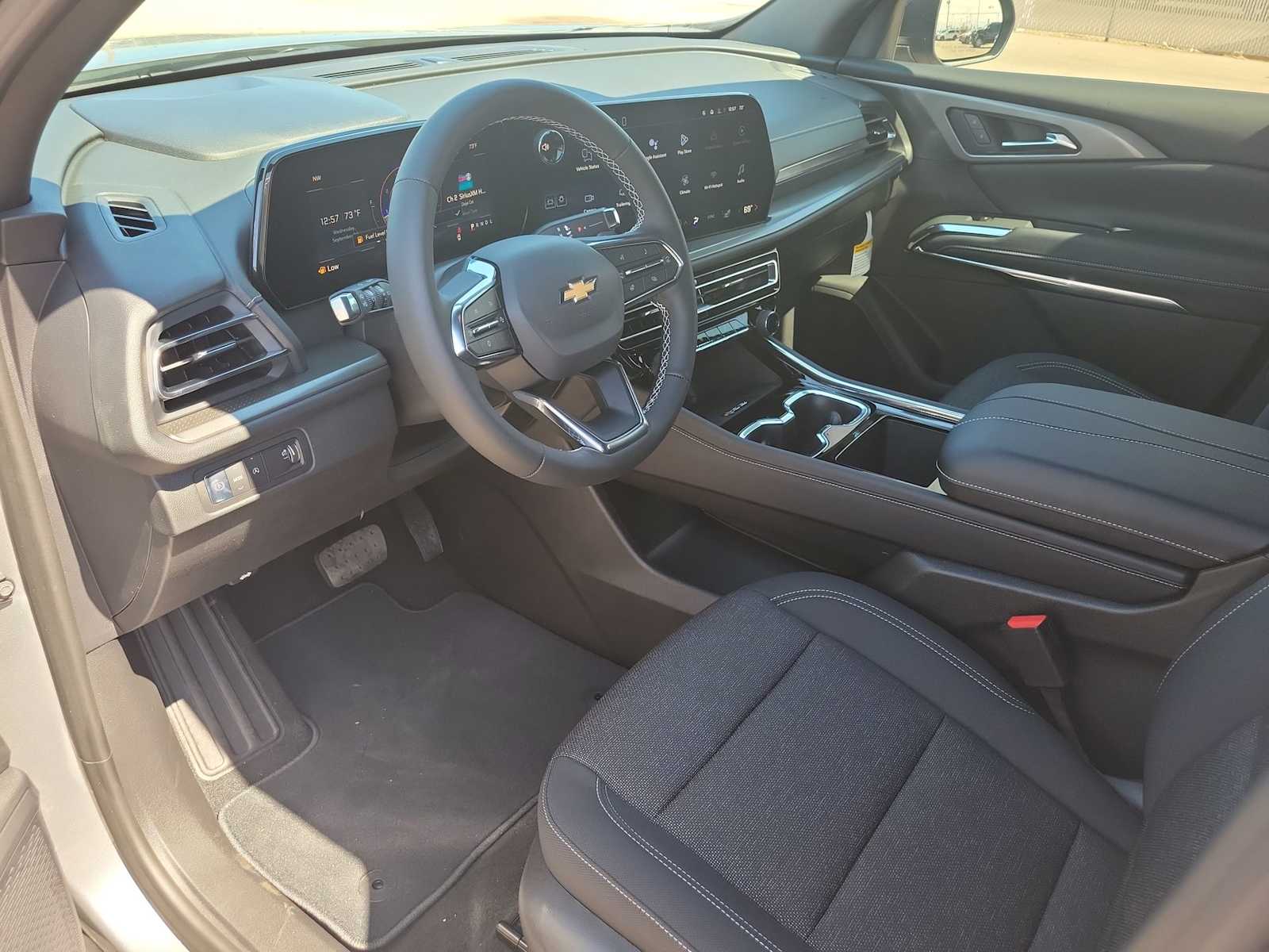 Thumbnail: 2026 Chevrolet Traverse - 10