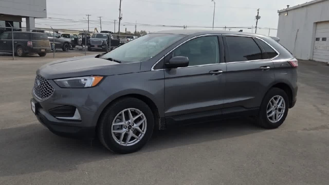 Thumbnail: 2024 Ford Edge - 4
