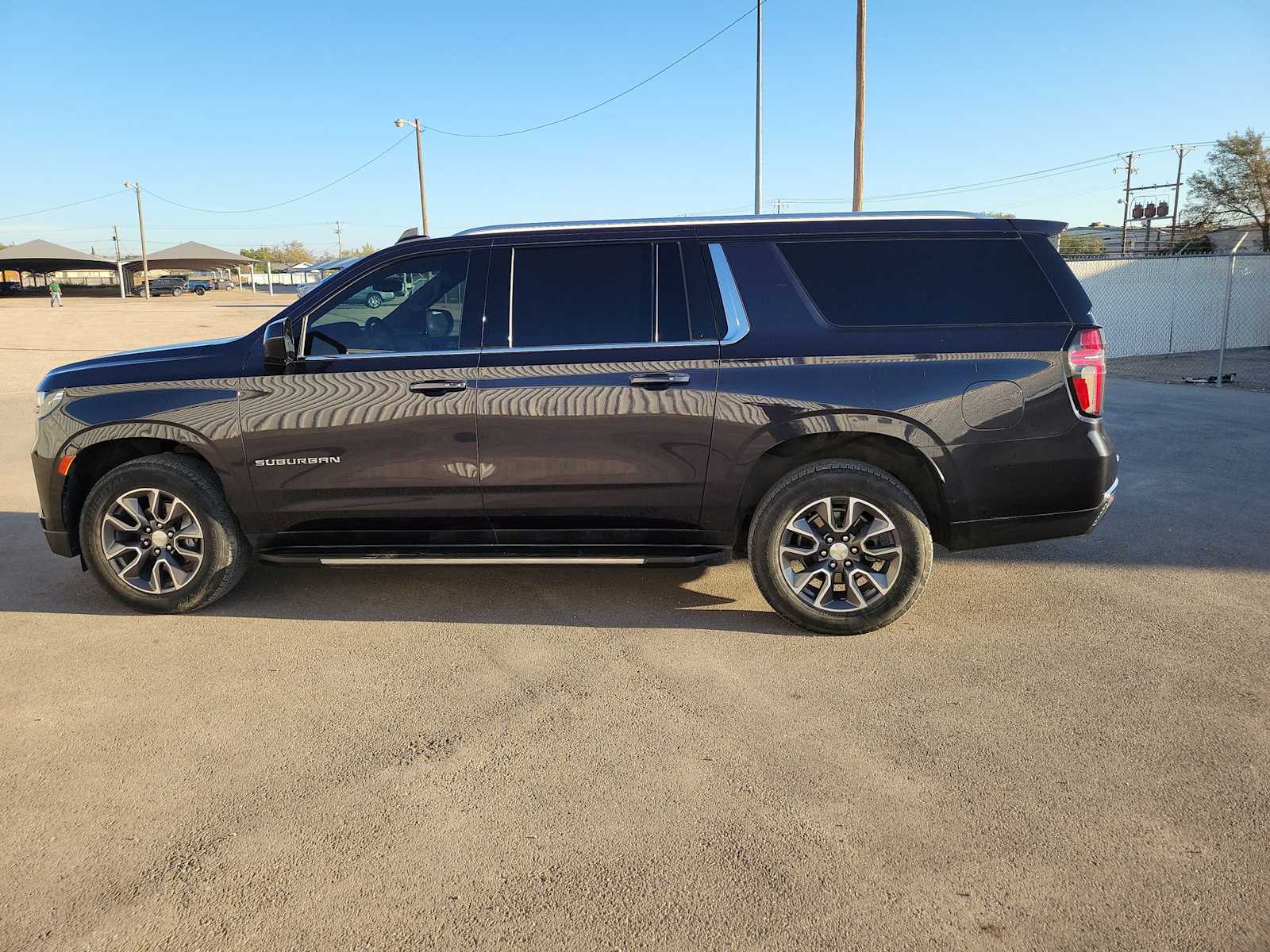 Thumbnail: 2023 Chevrolet Suburban - 10