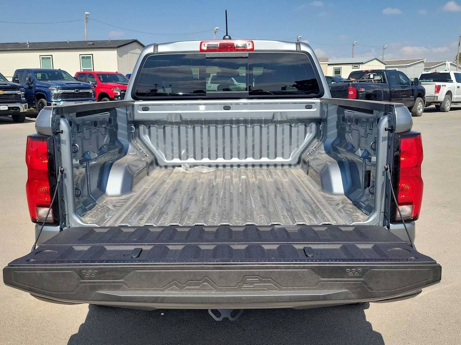 Thumbnail: 2026 Chevrolet Colorado - 17