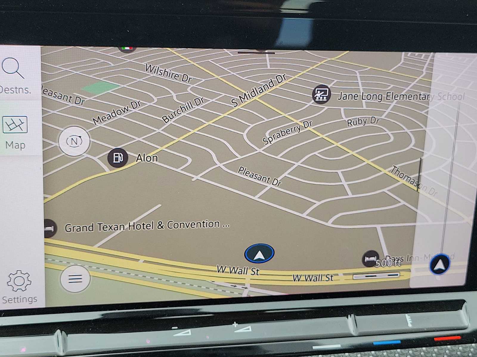 Thumbnail: 2022 Volkswagen Golf - 25