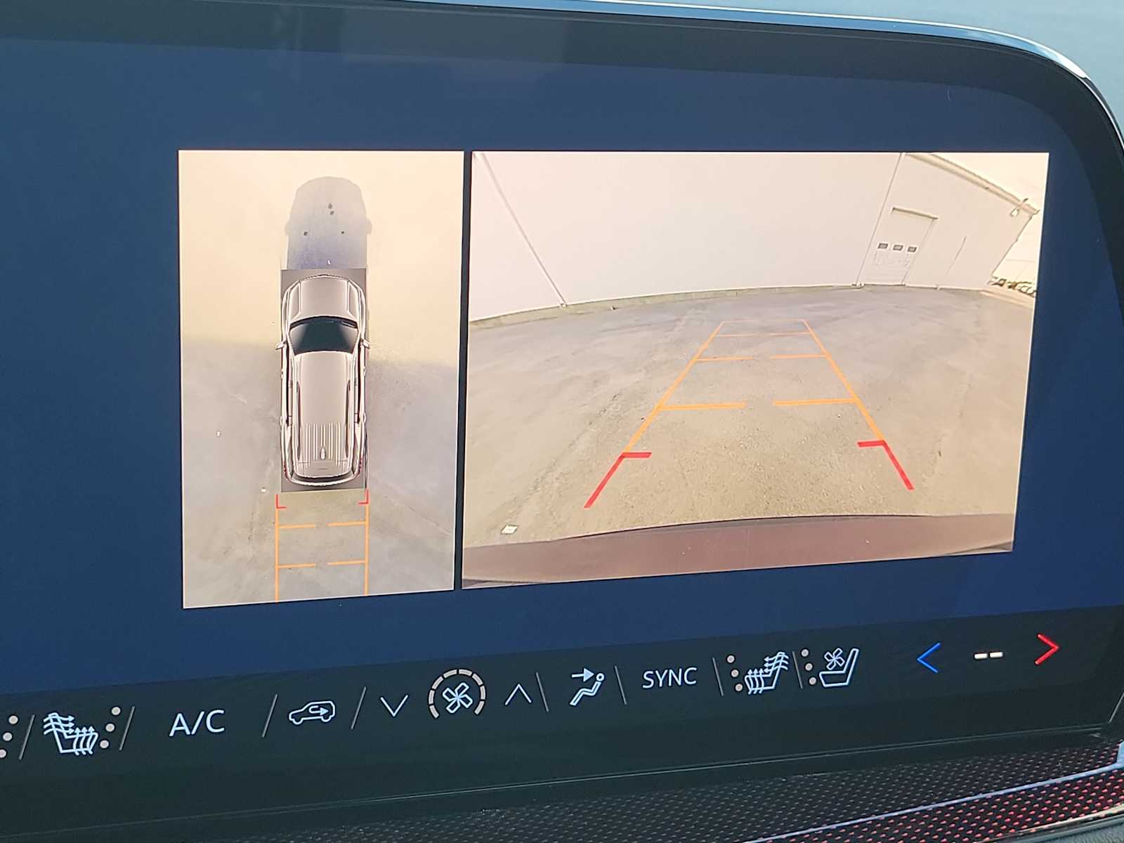 Thumbnail: 2026 Chevrolet Traverse - 28