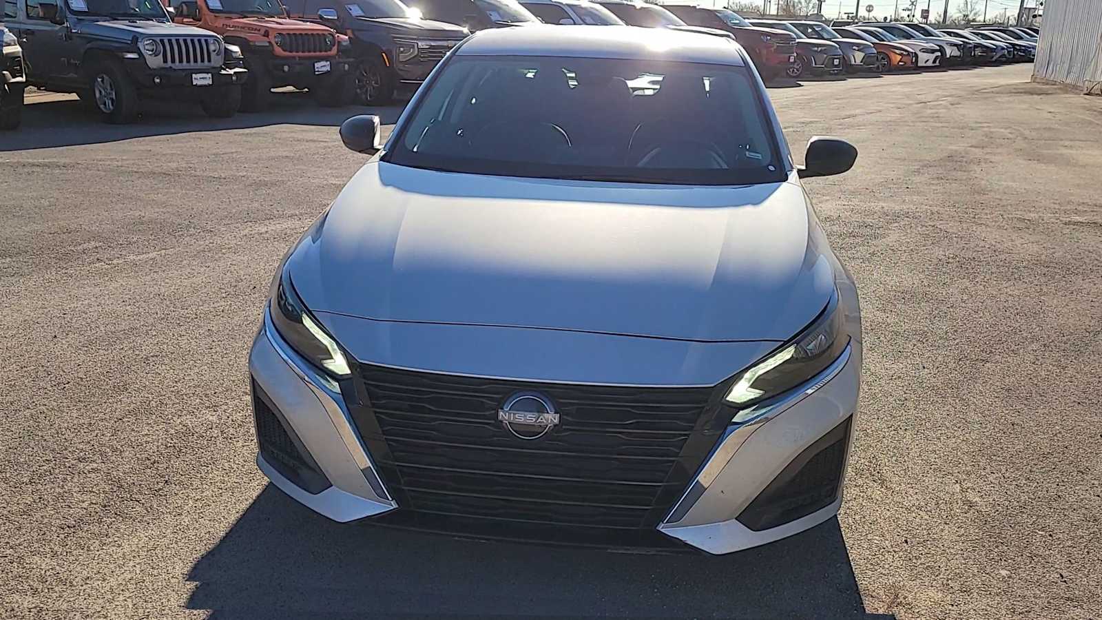 Thumbnail: 2024 Nissan Altima - 3