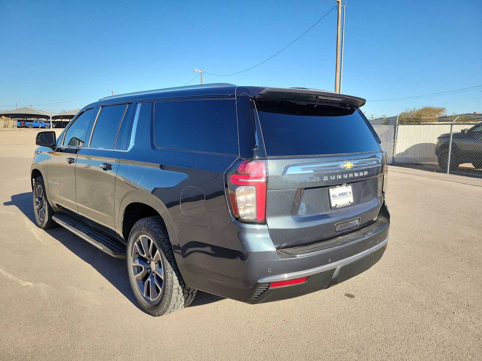 Thumbnail: 2022 Chevrolet Suburban - 12