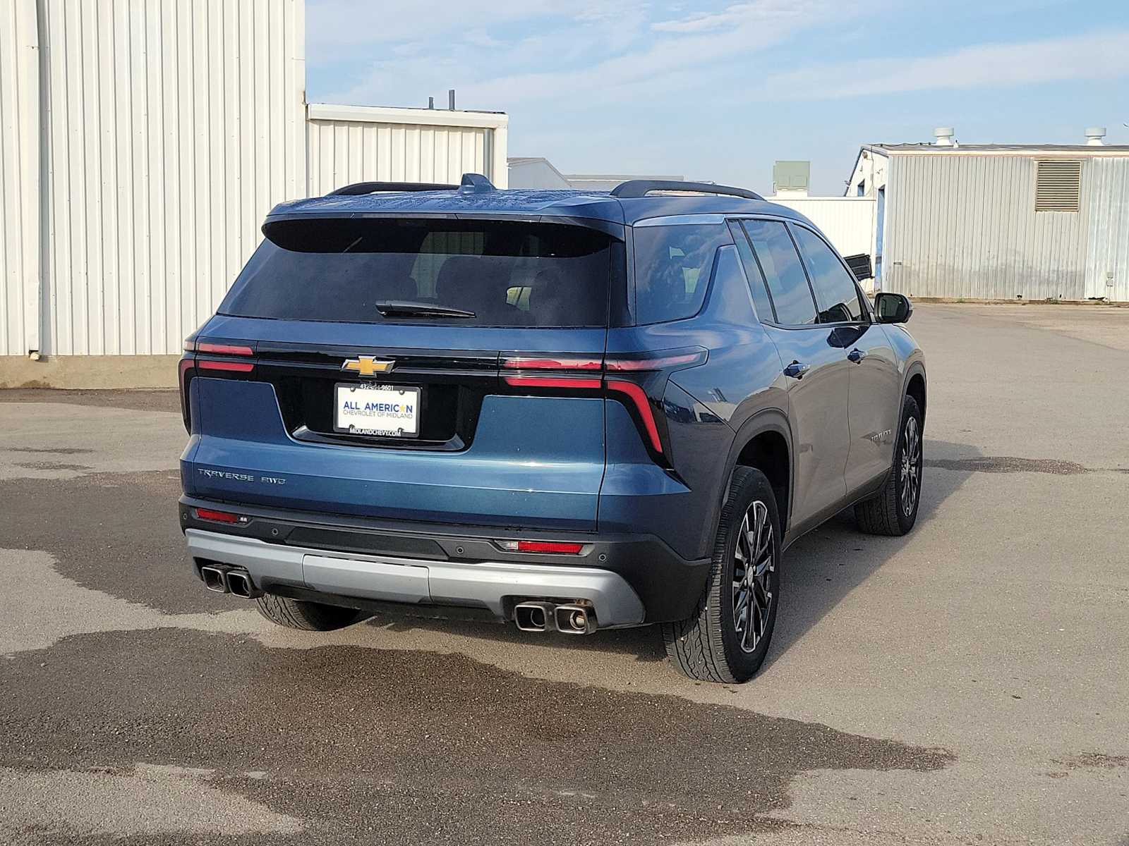 Thumbnail: 2026 Chevrolet Traverse - 8