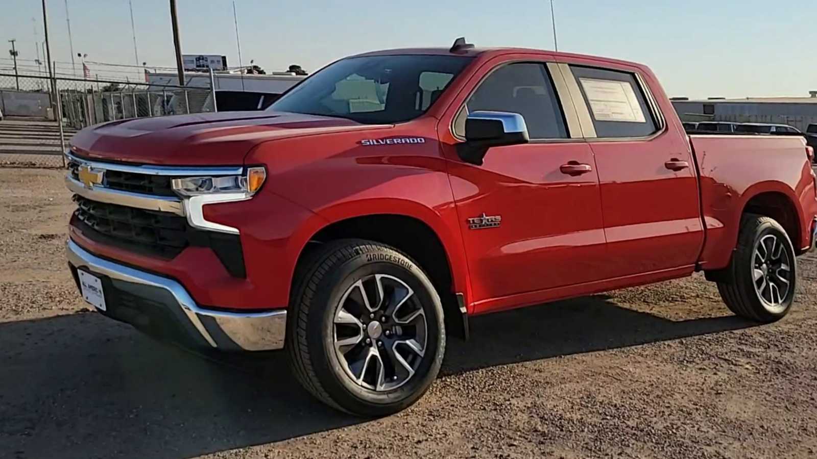Thumbnail: 2025 Chevrolet Silverado 1500 - 4