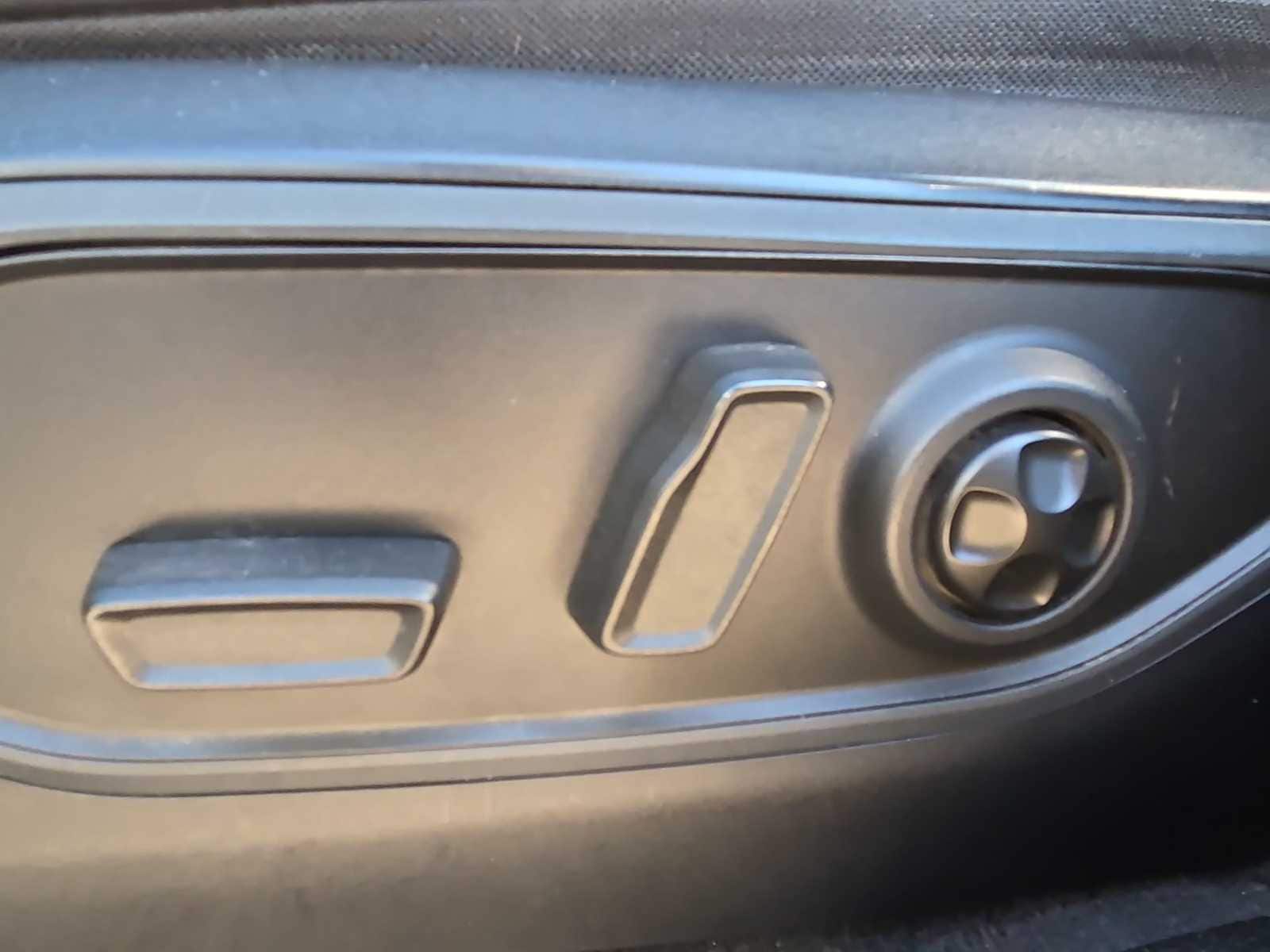 Thumbnail: 2021 Jeep Grand Cherokee L - 15